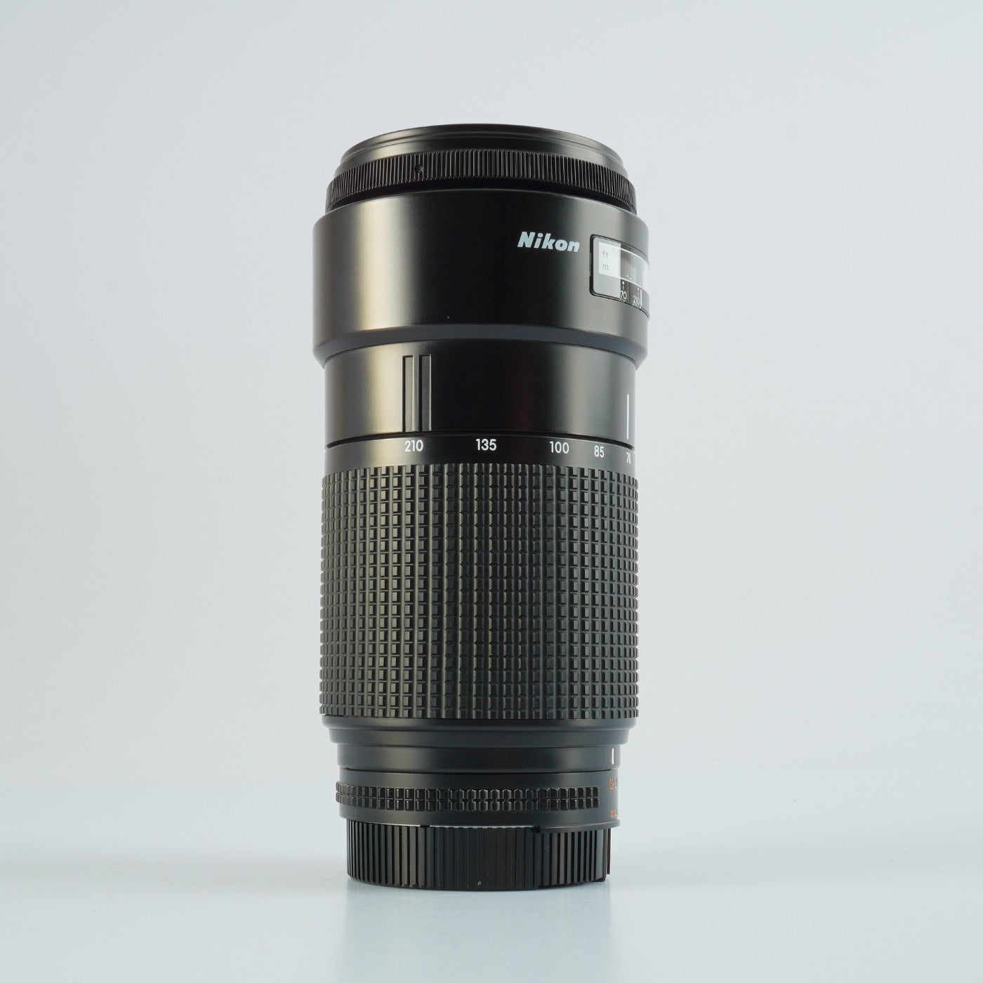 Nikon AF Nikkor 70-210mm F/4 ズームレンズ