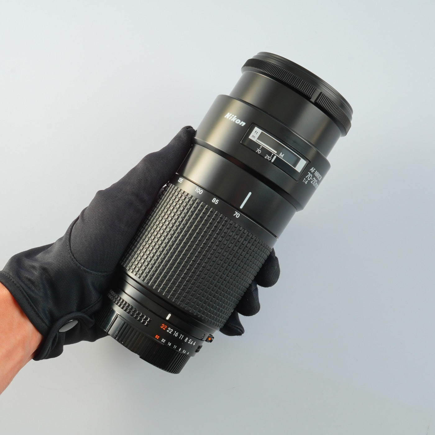 Nikon AF Nikkor 70-210mm F/4 ズームレンズ
