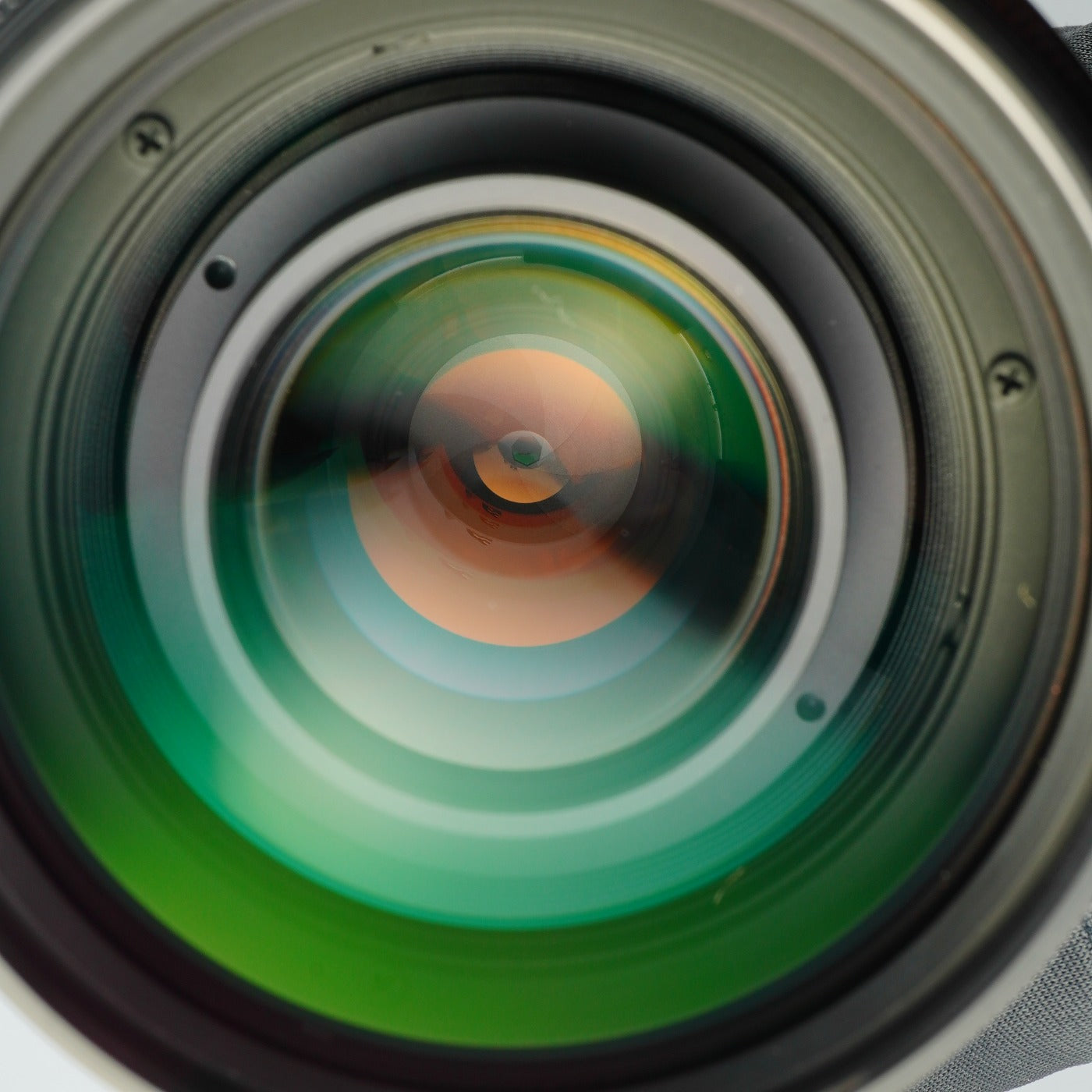 Nikon AF Nikkor 70-210mm F/4 ズームレンズ