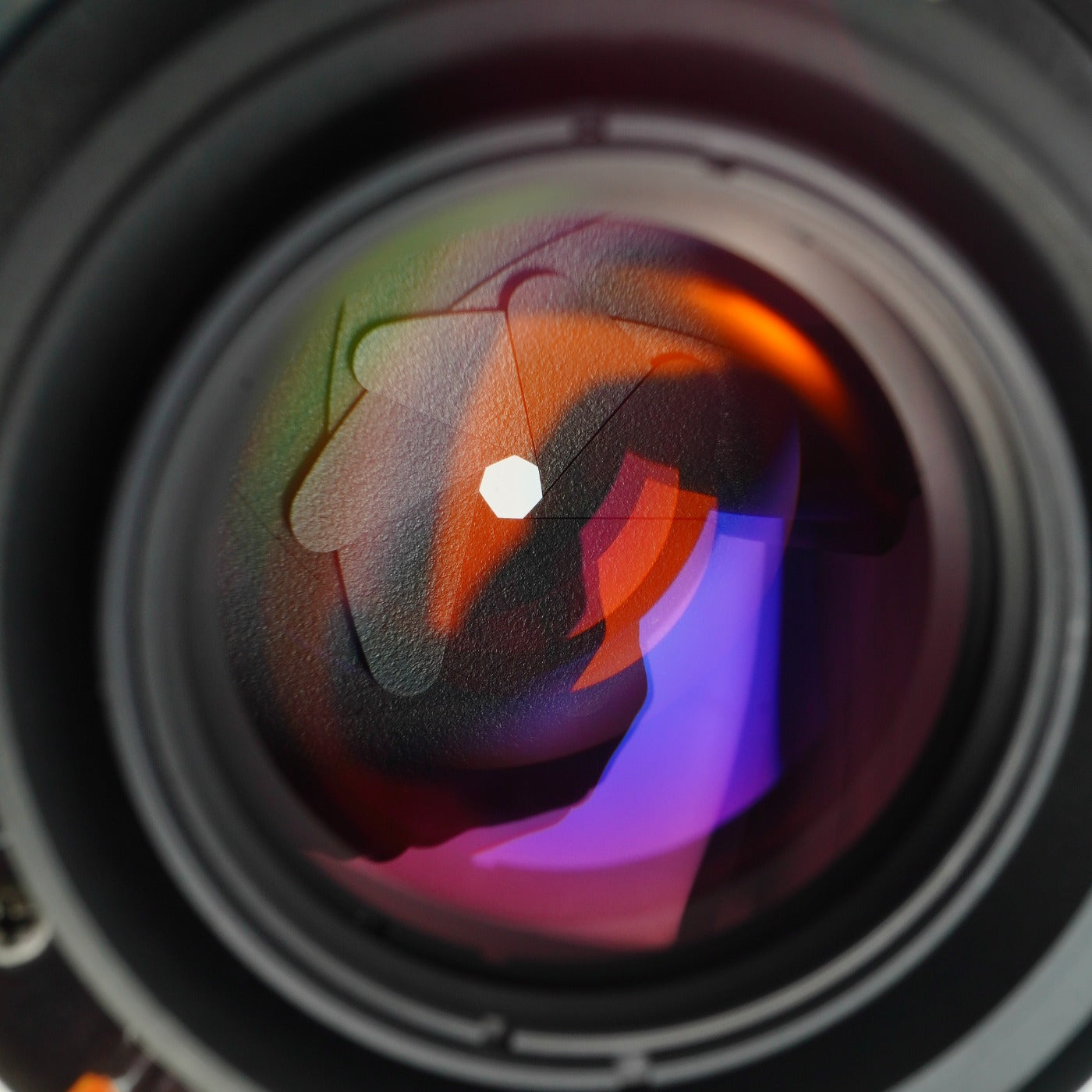 MINOLTA AF 28mm F/2 単焦点レンズ
