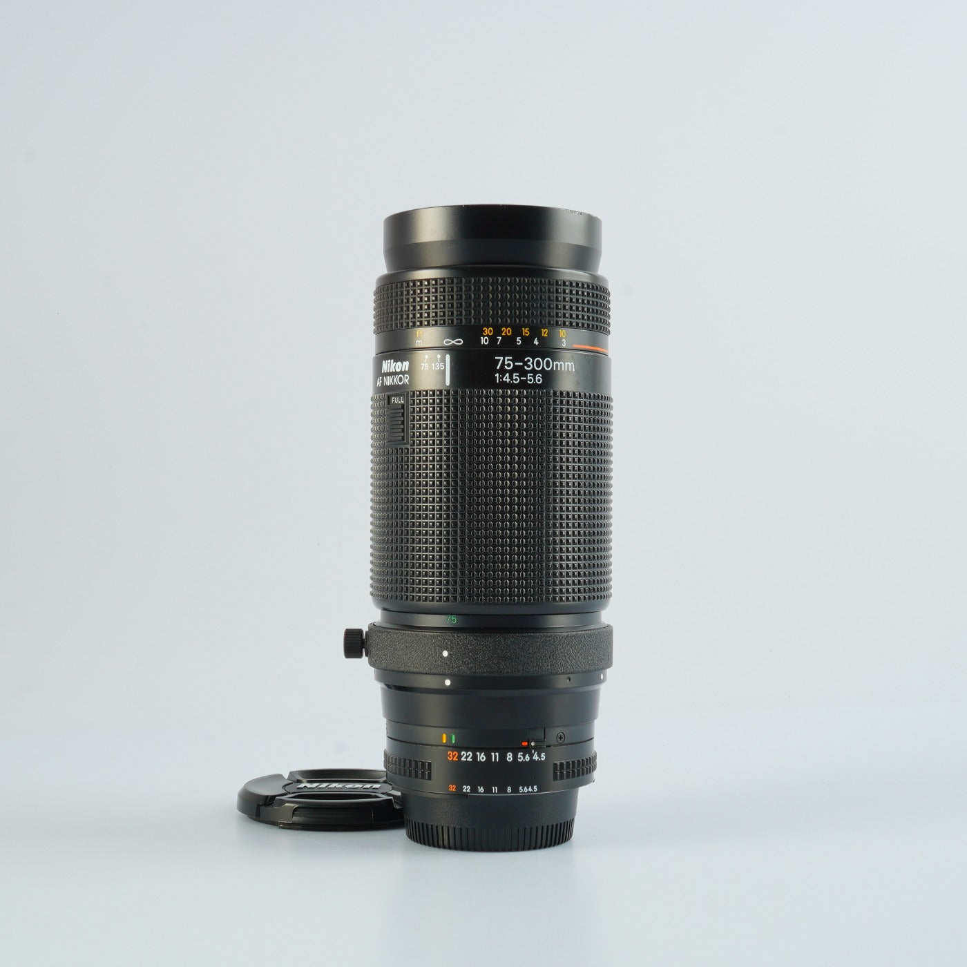 Nikon AF NIKKOR 75-300mm F/4.5-5.6 ズームレンズ