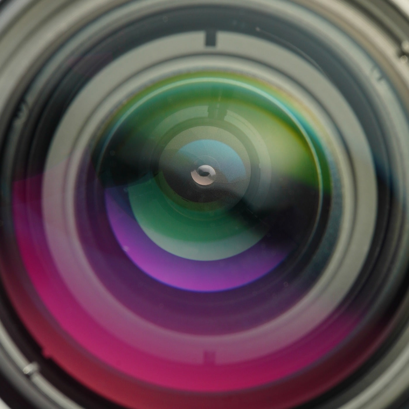 Nikon AF NIKKOR 75-300mm F/4.5-5.6 ズームレンズ