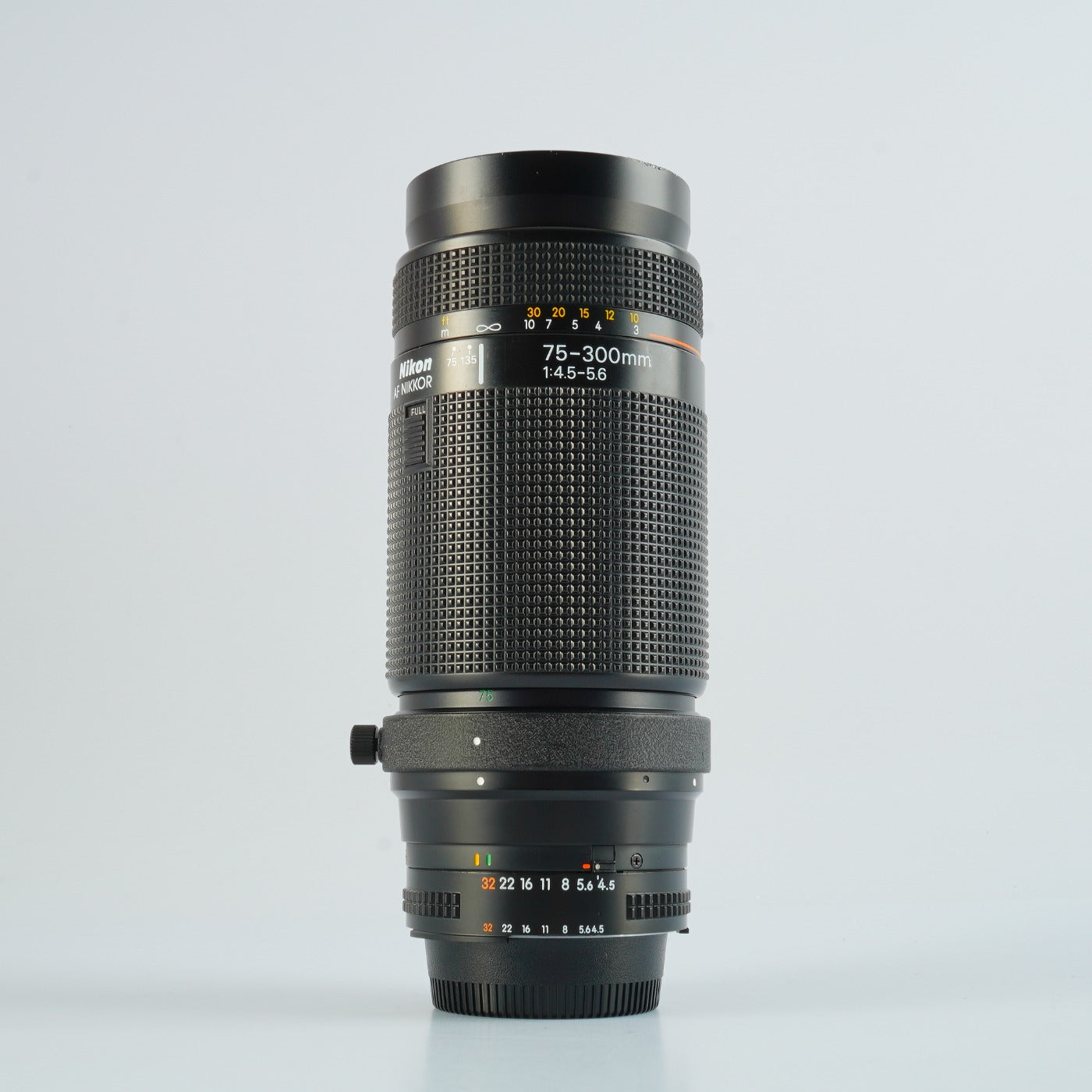 Nikon AF NIKKOR 75-300mm F/4.5-5.6 ズームレンズ