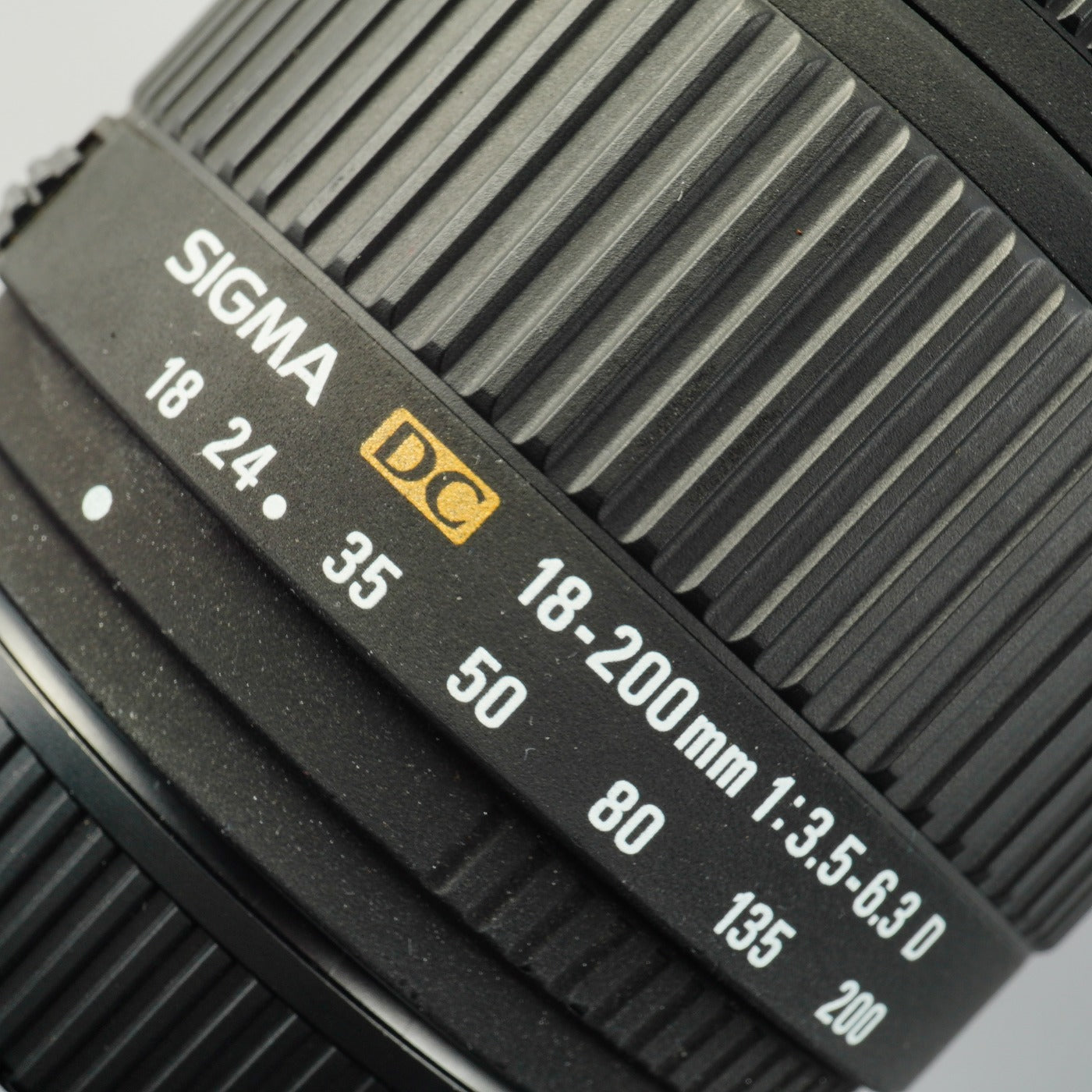 SIGMA DC 18-200mm F/3.5-6.3 D for Nikon F (Nikon F用) ズームレンズ