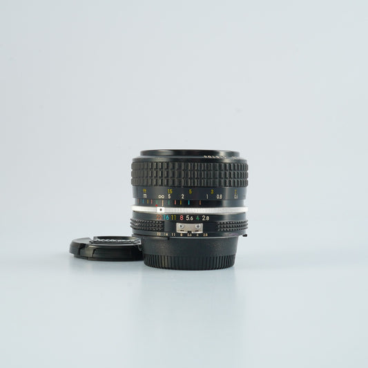 Nikon Ai Nikkor 28mm F/2.8 単焦点レンズ