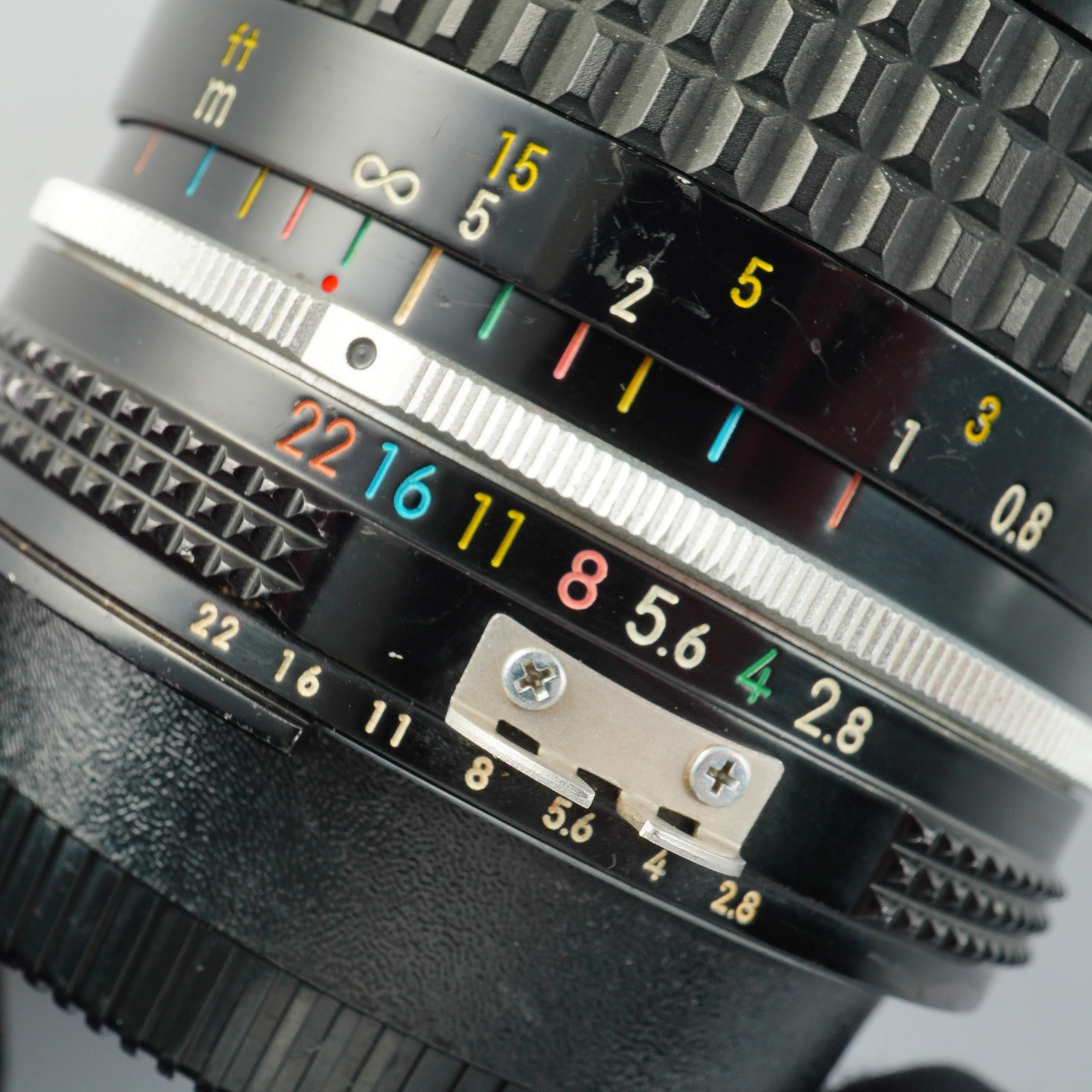 Nikon Ai Nikkor 28mm F/2.8 単焦点レンズ