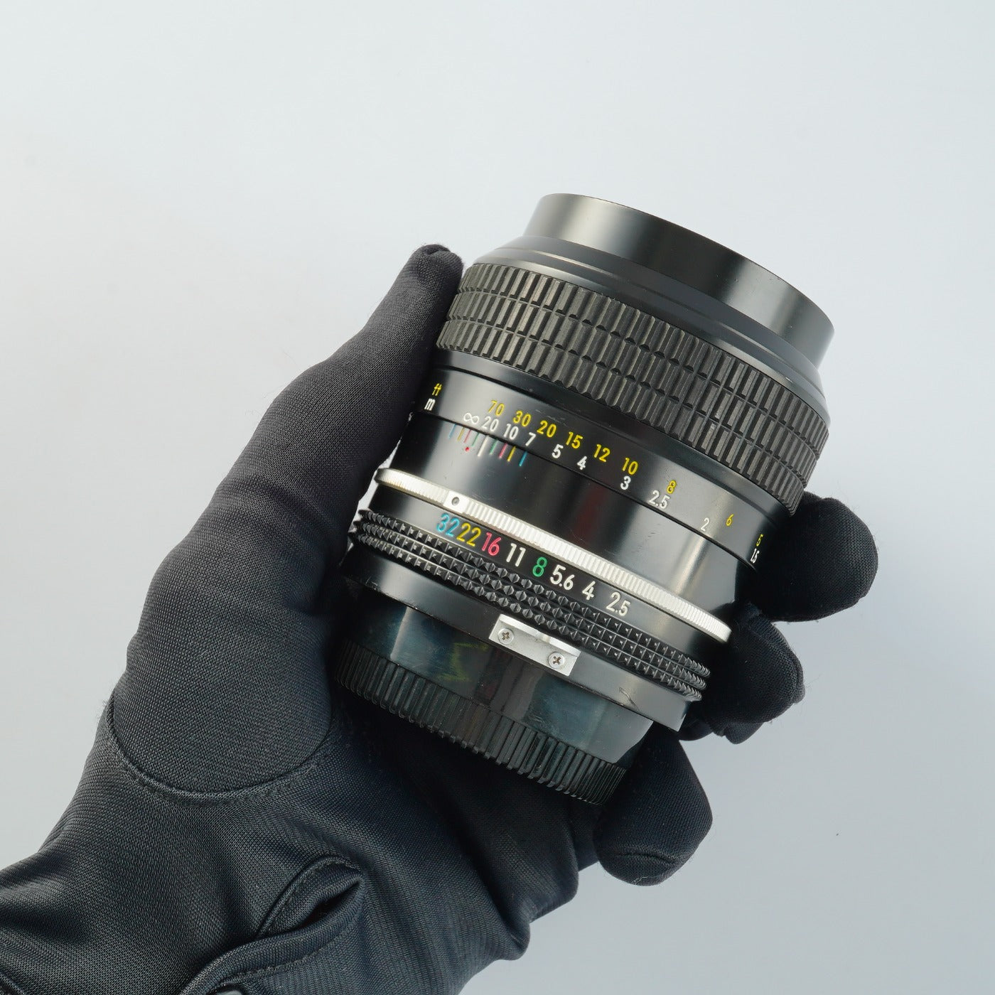 Nikon 非Ai Nikkor 105mm F/2.5 単焦点レンズ