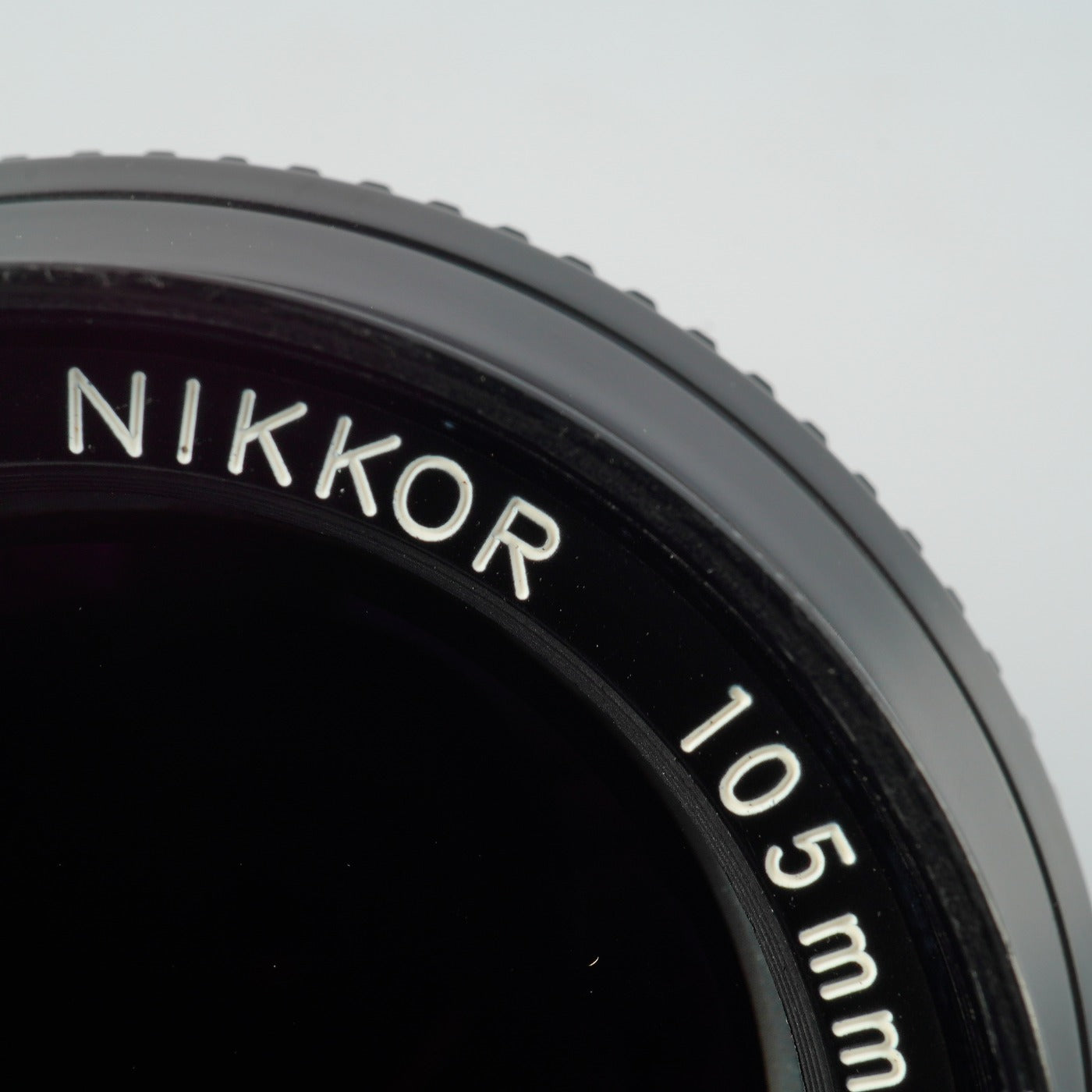 Nikon 非Ai Nikkor 105mm F/2.5 単焦点レンズ