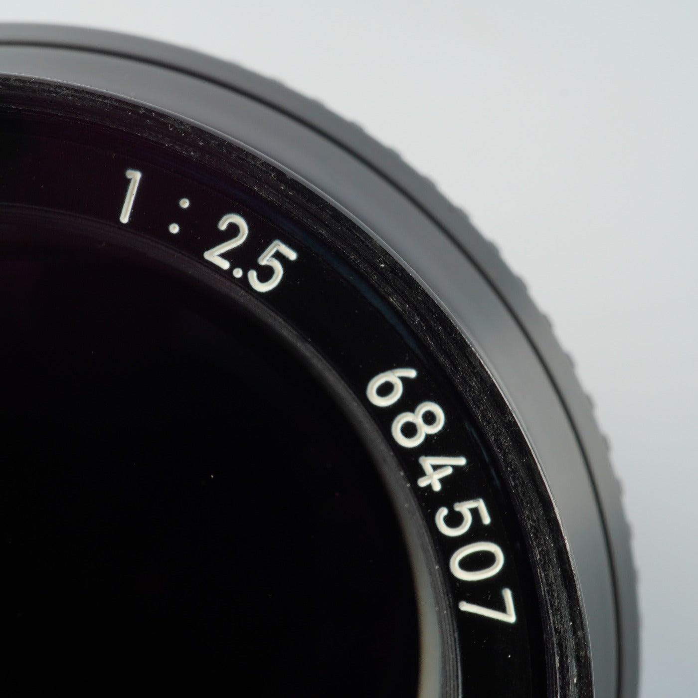 Nikon 非Ai Nikkor 105mm F/2.5 単焦点レンズ