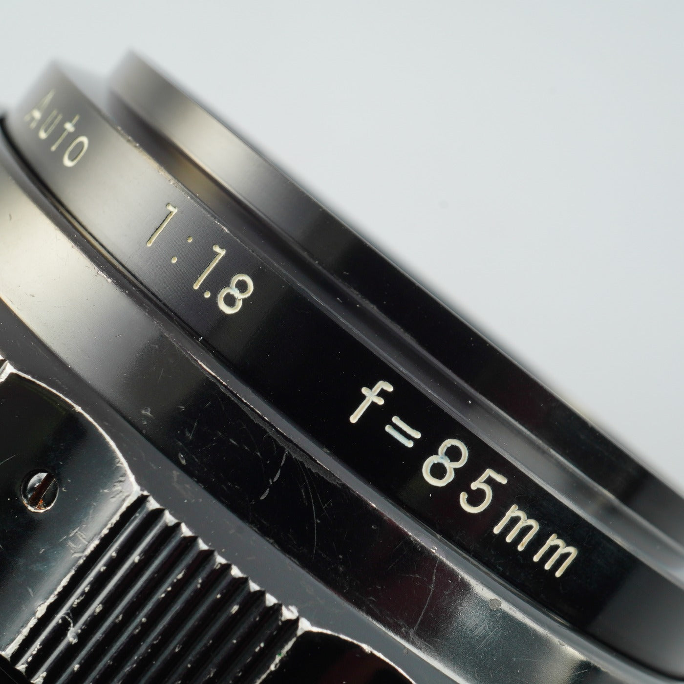 【Overhauled】 Nikon Ai改 Nikkor-H Auto 85mm F/1.8 単焦点レンズ
