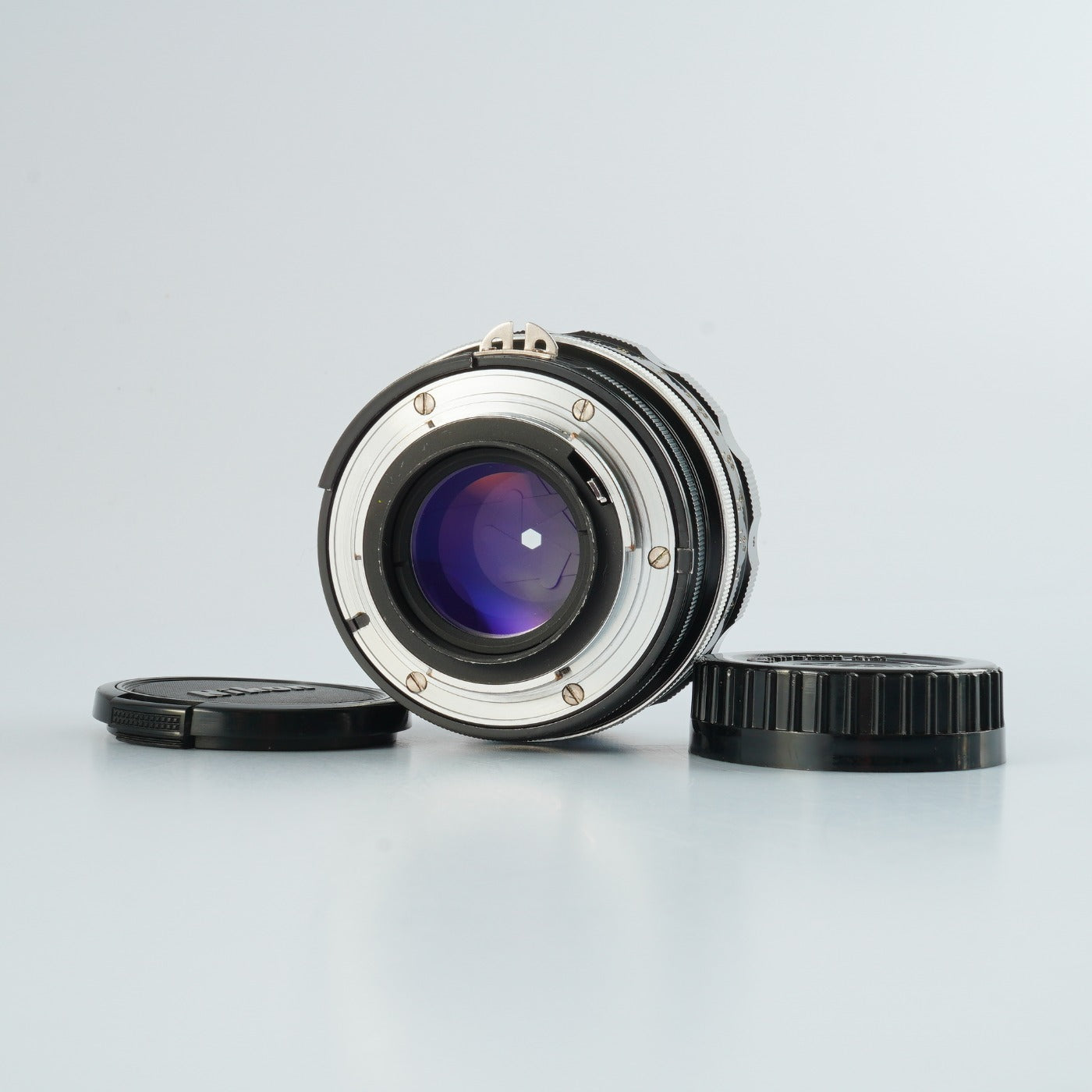 【Overhauled】 Nikon Ai改 Nikkor-H Auto 85mm F/1.8 単焦点レンズ