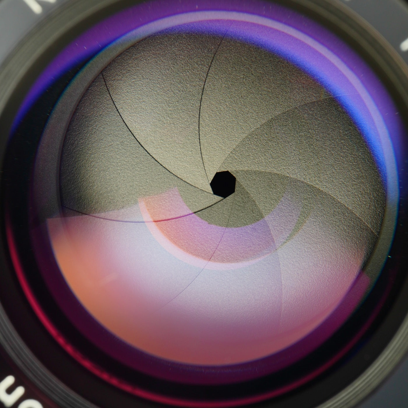 【Serviced】 Nikon Ai-S NIKKOR 85mm F/2 単焦点レンズ