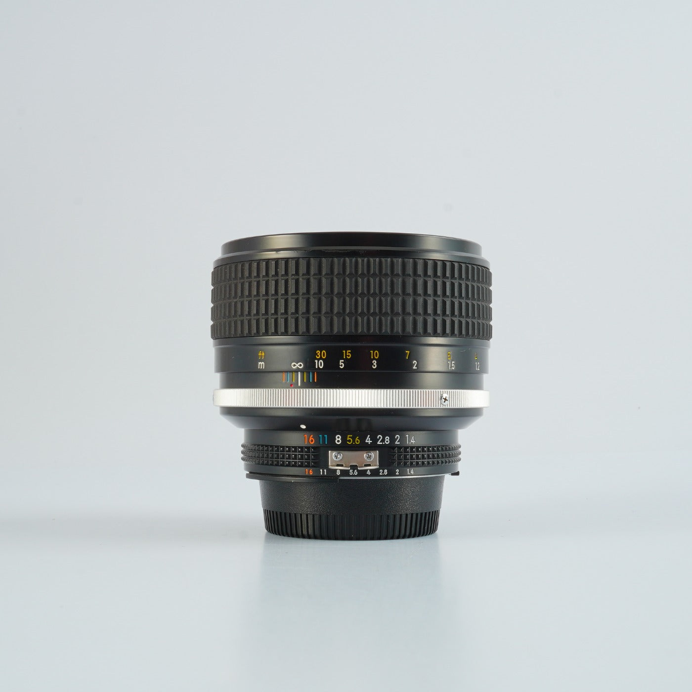 【Serviced】 Nikon Ai-S NIKKOR 85mm F/1.4 単焦点レンズ