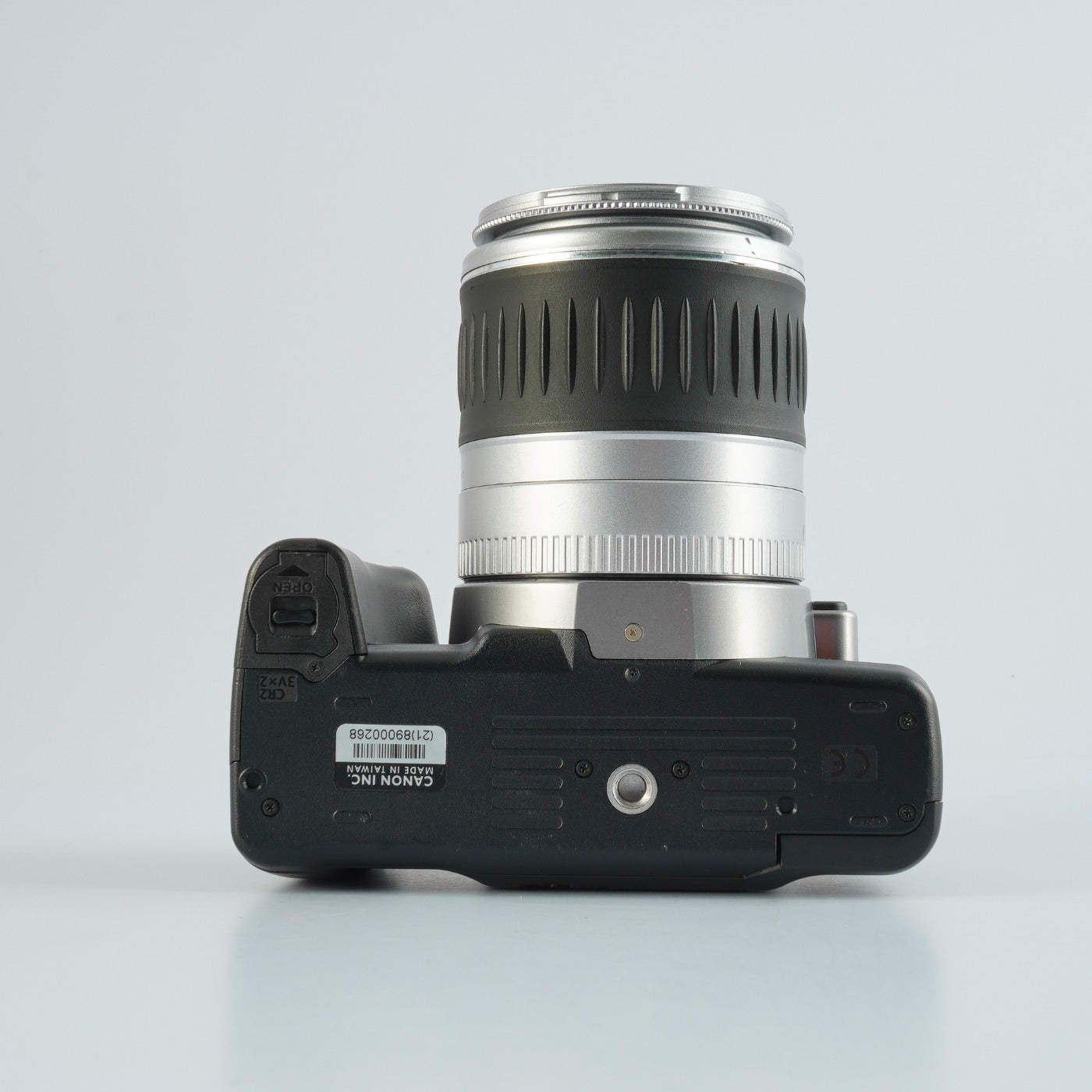 Canon EOS Kiss Lite (Rebel K2) + EF 28-90mm F/4-5.6 Ⅱ USM AF フィルム一眼レフカメラ
