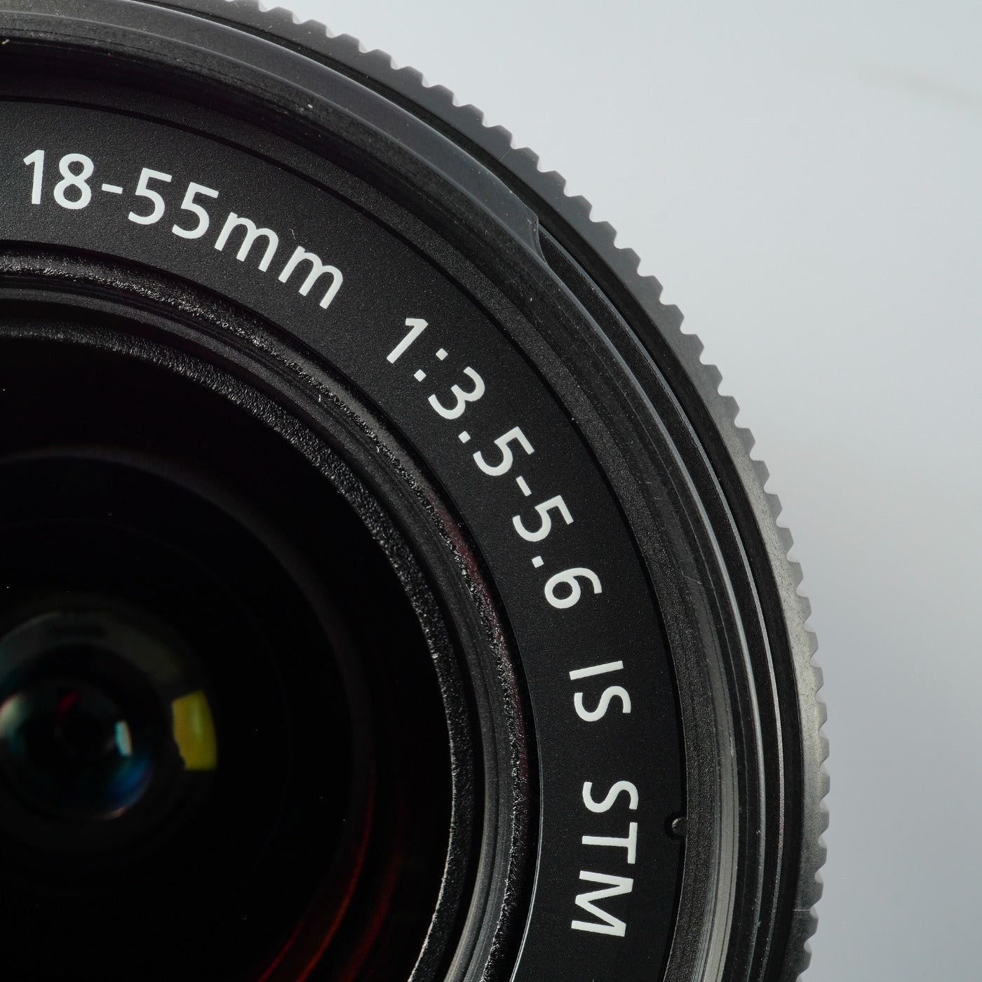 Canon EF-S 18-55mm F/3.5-5.6 IS STM ズームレンズ