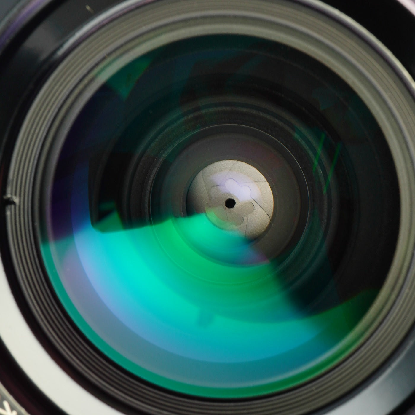 【Serviced】 Nikon Ai Nikkor 28mm F/2.8 単焦点レンズ