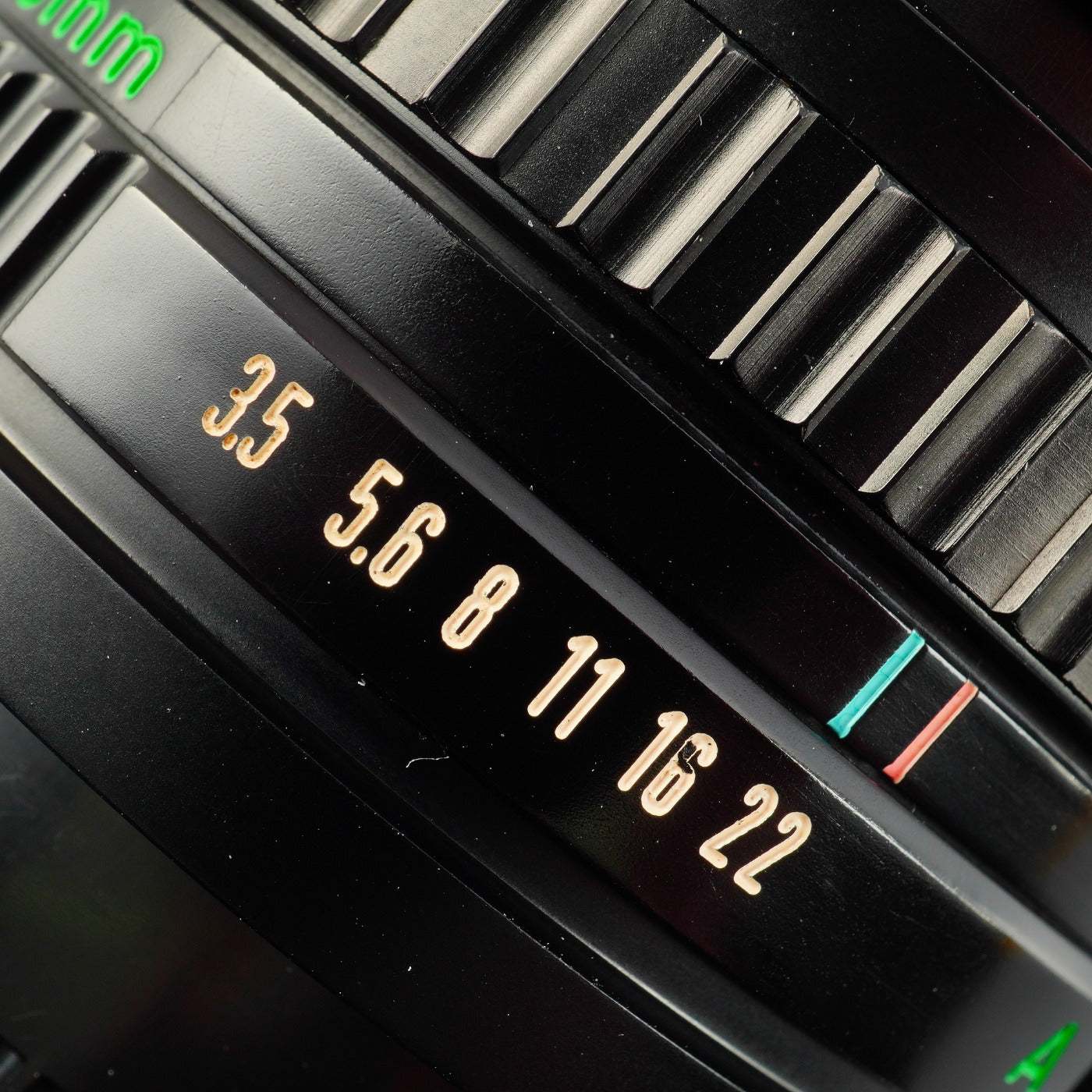 Canon FD 35-70mm F/3.5-4.5 ズームレンズ