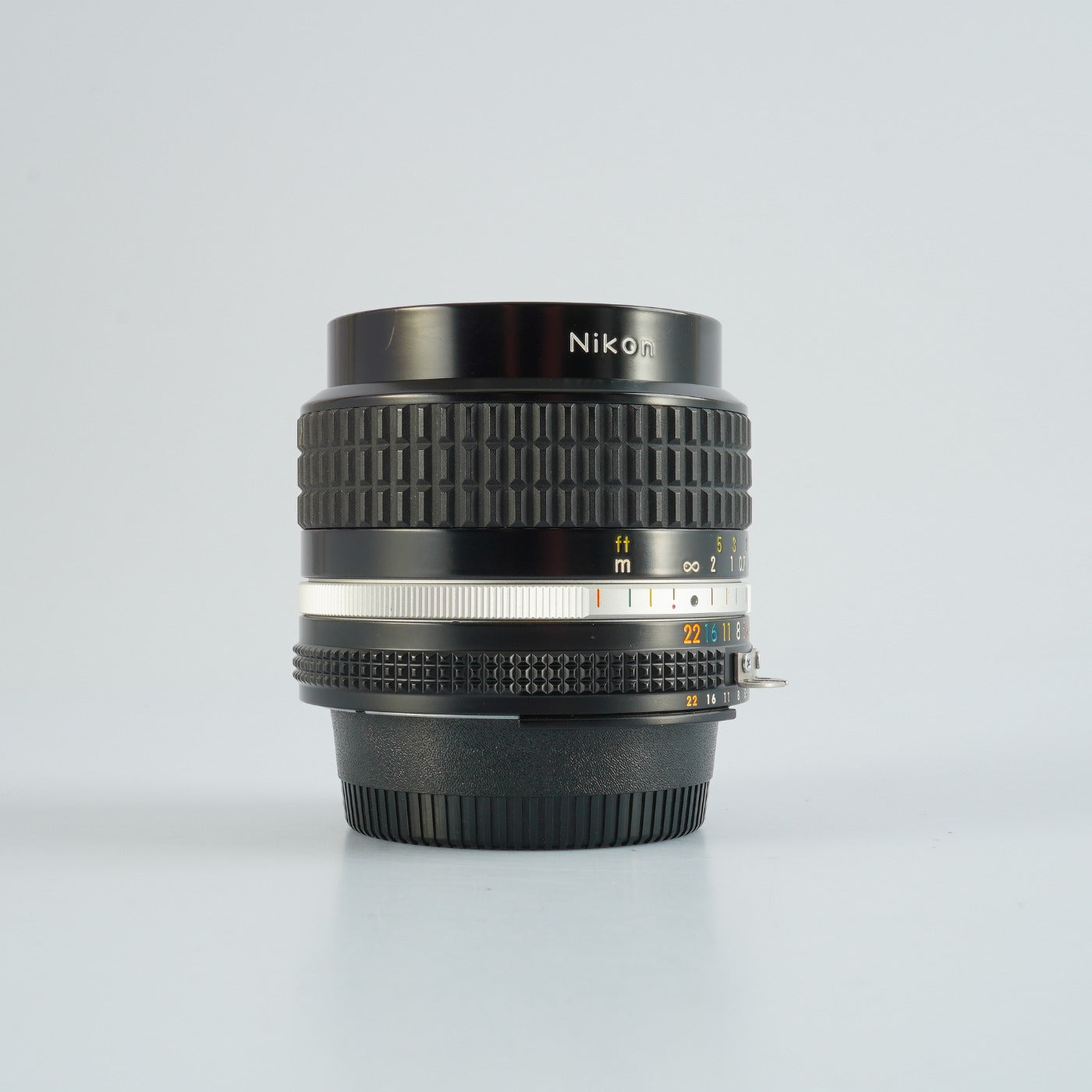 【Serviced】 Nikon Ai-S Nikkor 24mm F/2 単焦点レンズ