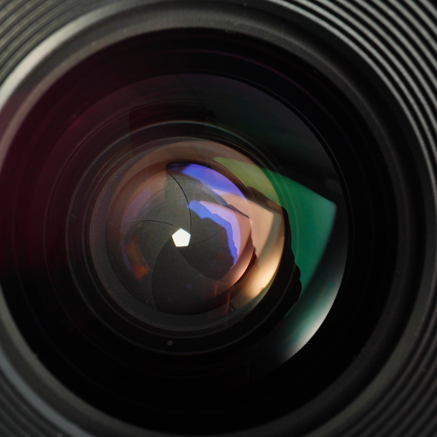 Canon New FD NFD 28mm F/2.8 単焦点レンズ