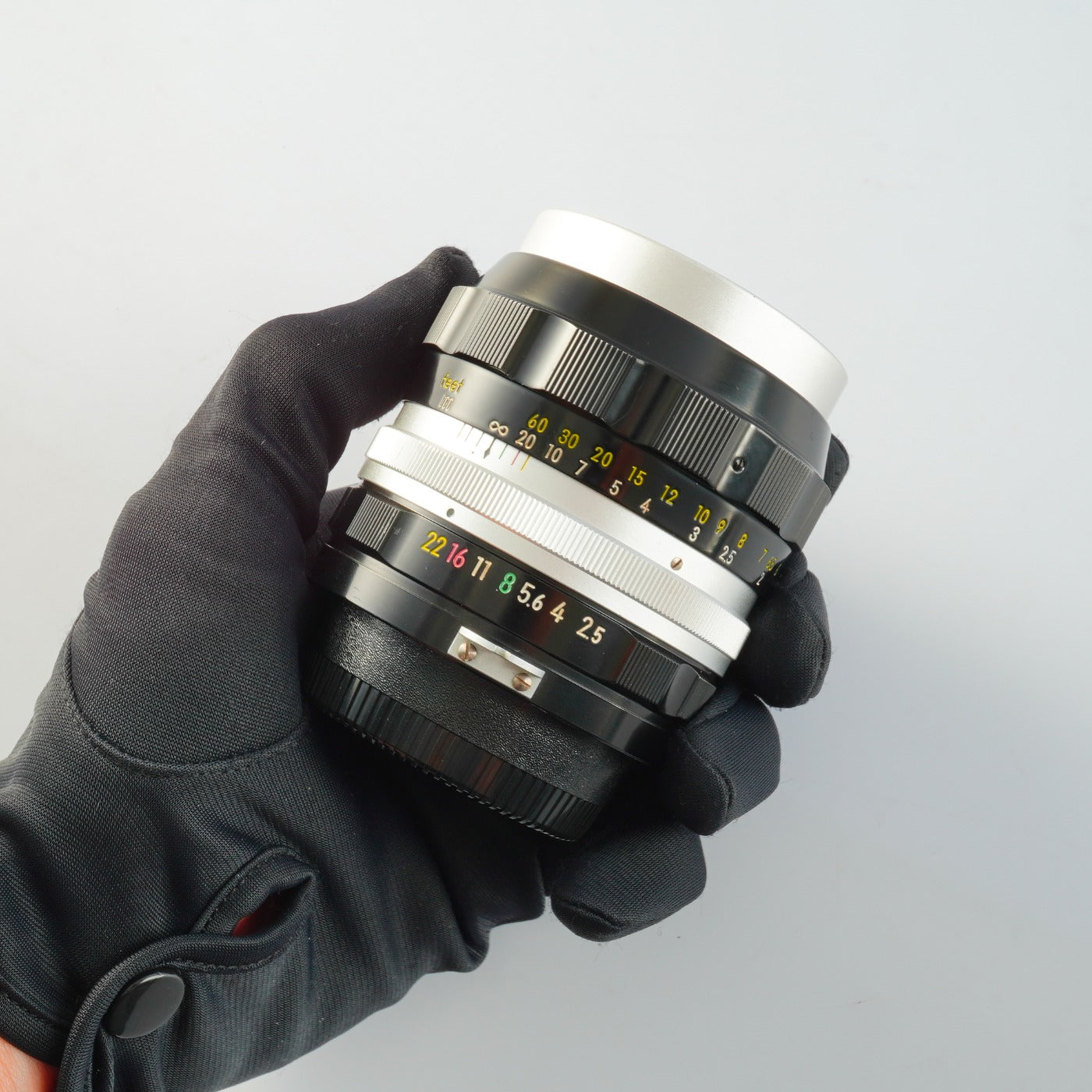 【Serviced】 Nikon 非Ai NIKKOR-P Auto 105mm F/2.5 単焦点レンズ