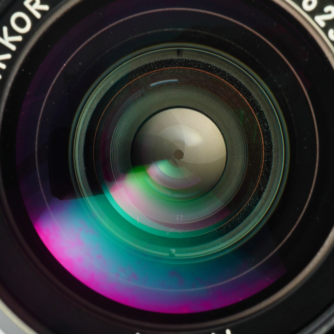 Nikon Ai NIKKOR 28mm F/2 単焦点レンズ
