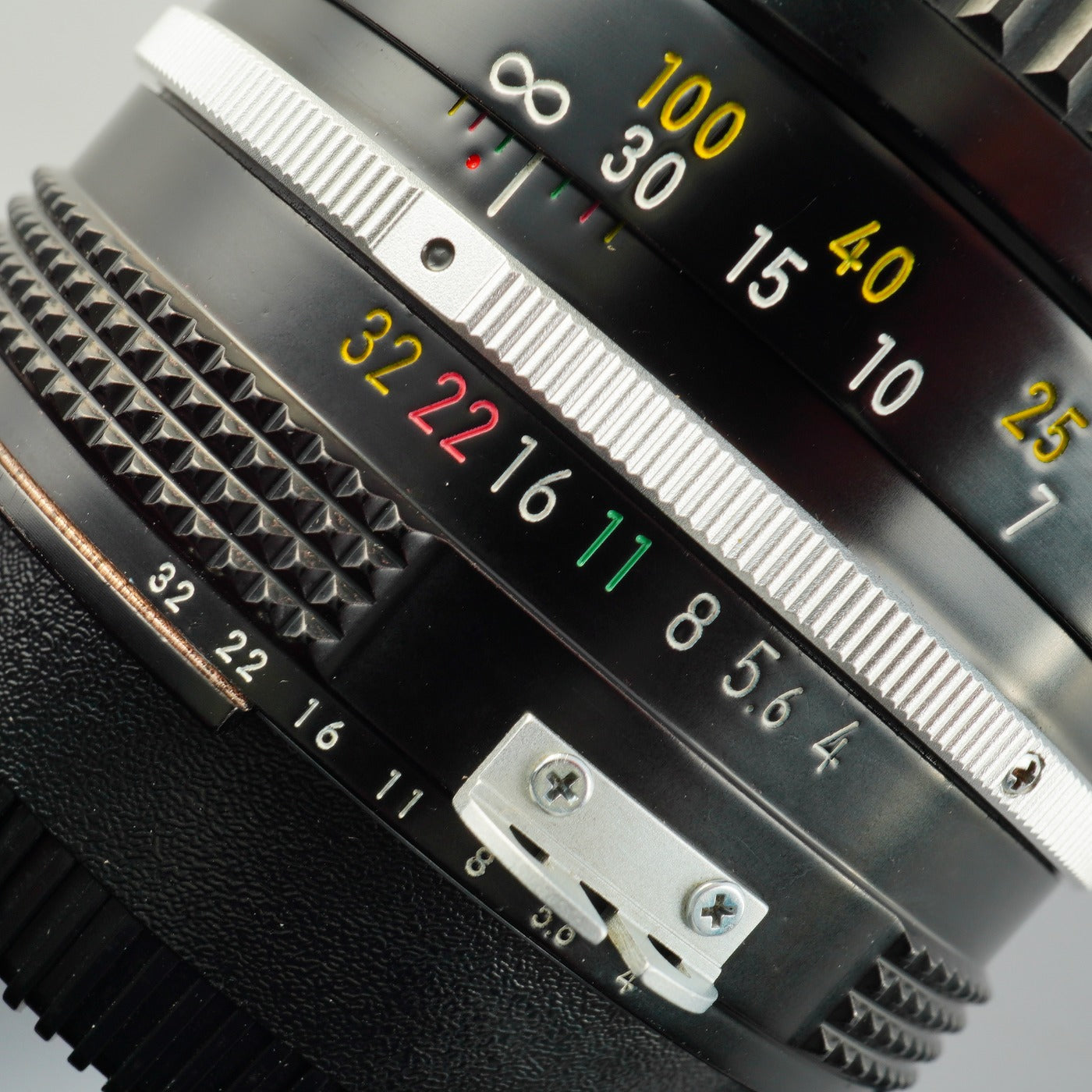 Nikon Ai NIKKOR 200mm F/4 単焦点レンズ