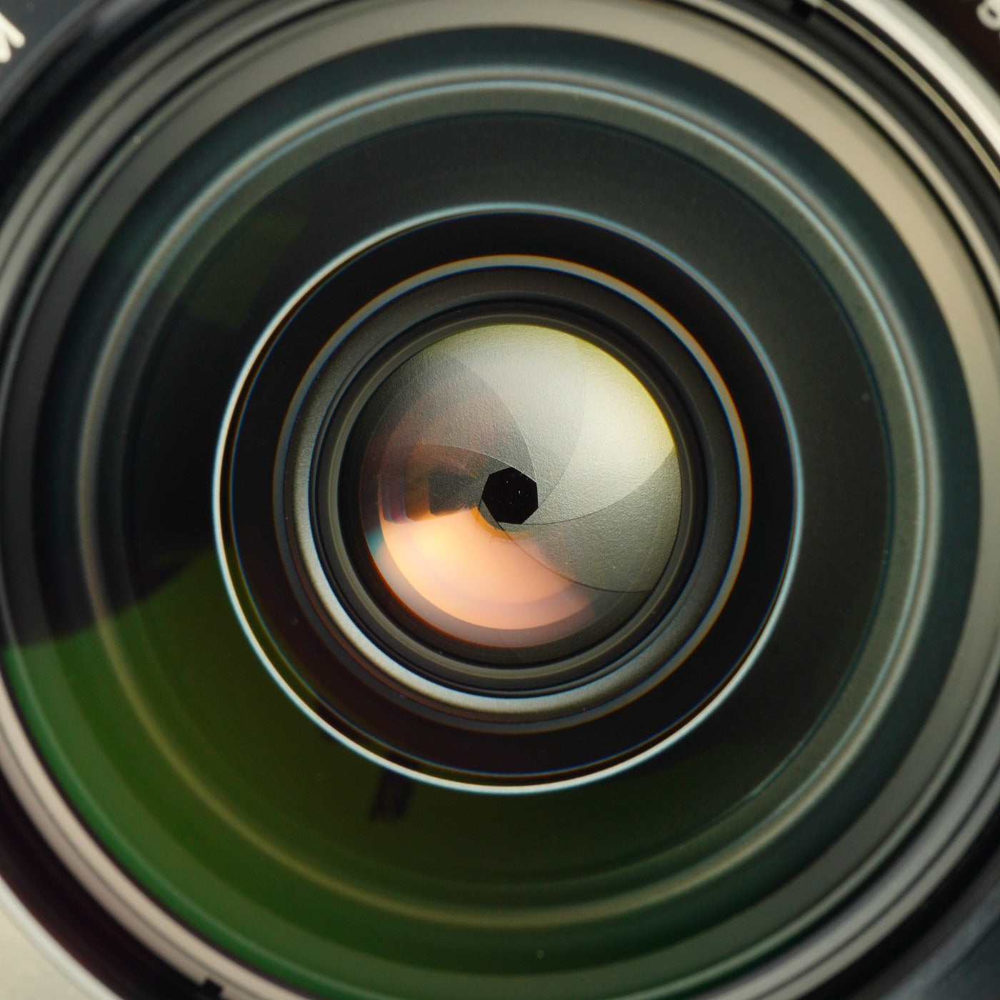 MINOLTA MD ZOOM 35-70mm F/3.5 MACRO ズームレンズ
