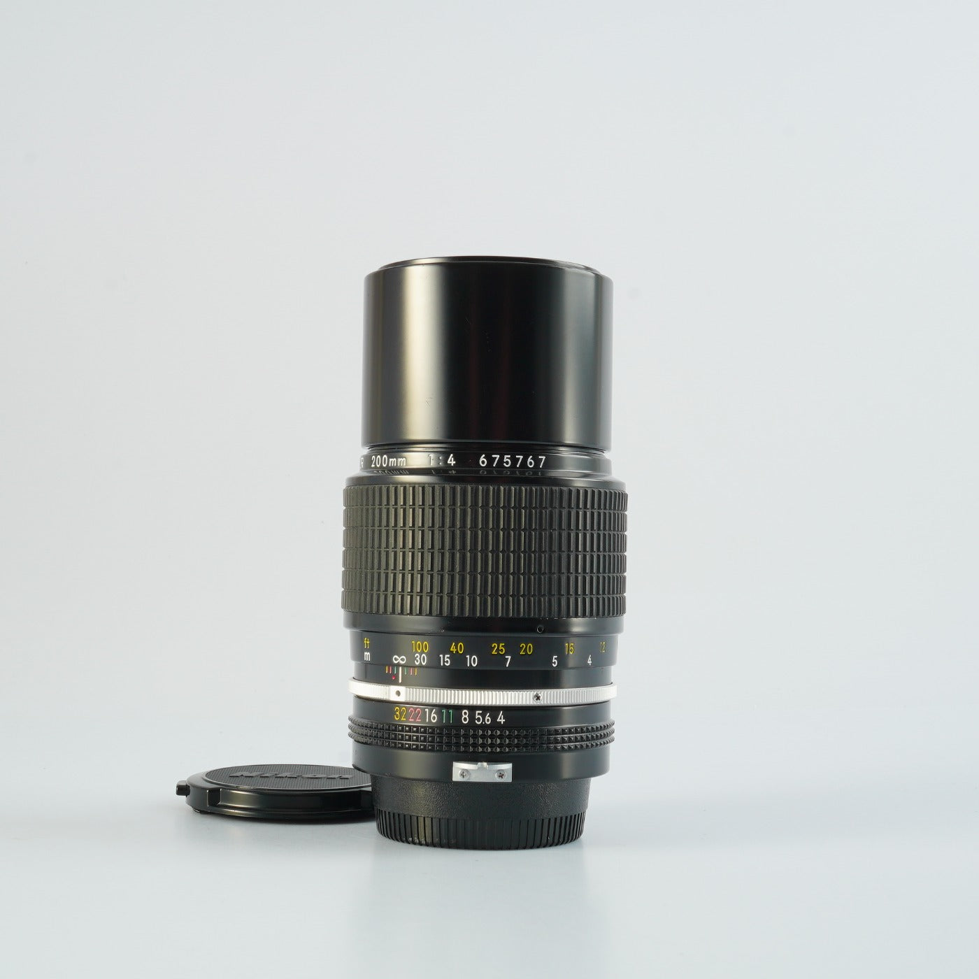 Nikon 非Ai NIKKOR 200mm F/4 単焦点レンズ