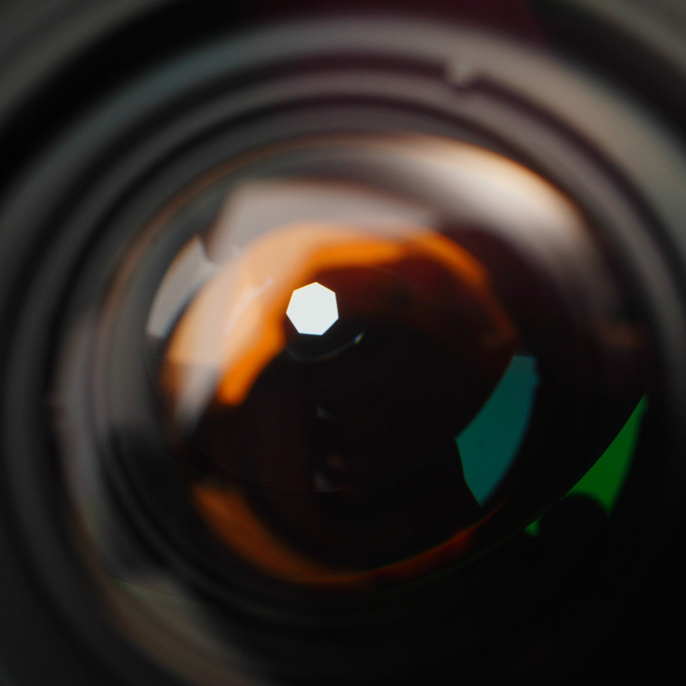 Nikon Ai-S Zoom-NIKKOR 35-135mm F/3.5-4.5 ズームレンズ