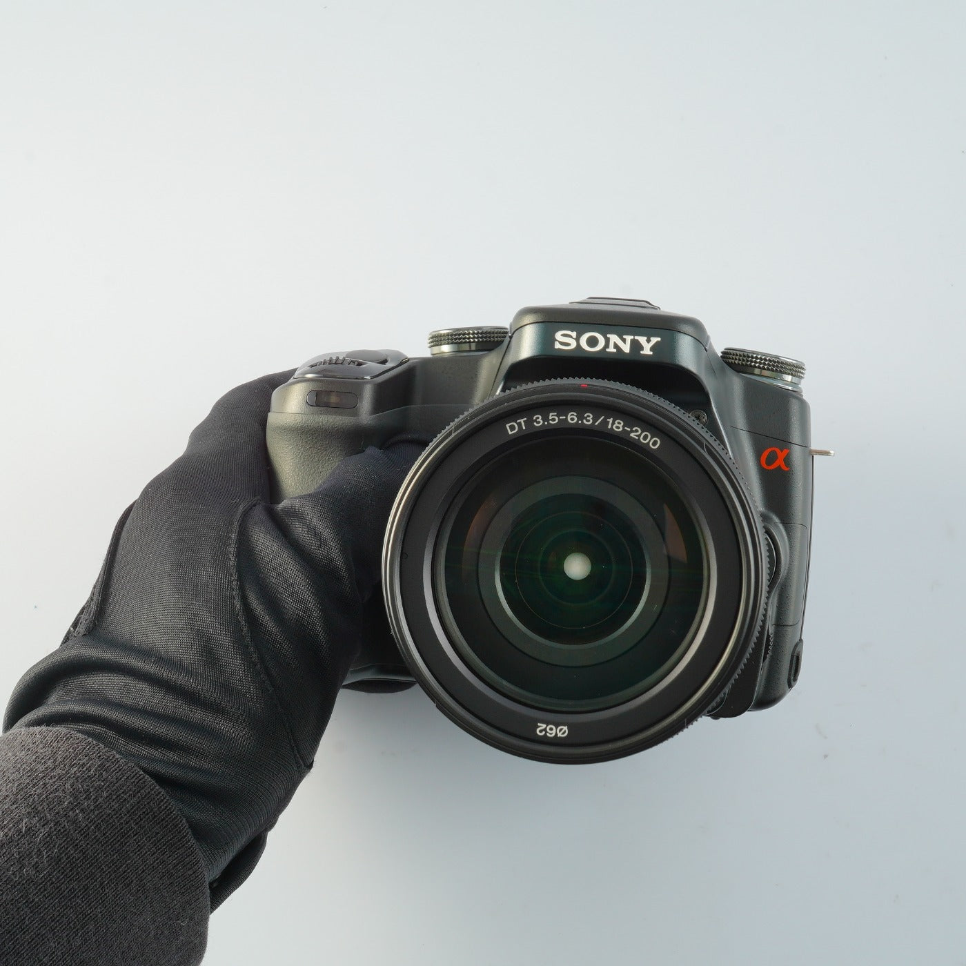SONY Alpha + DT 18-200mm F/3.5-6.3 デジタル一眼レフカメラ