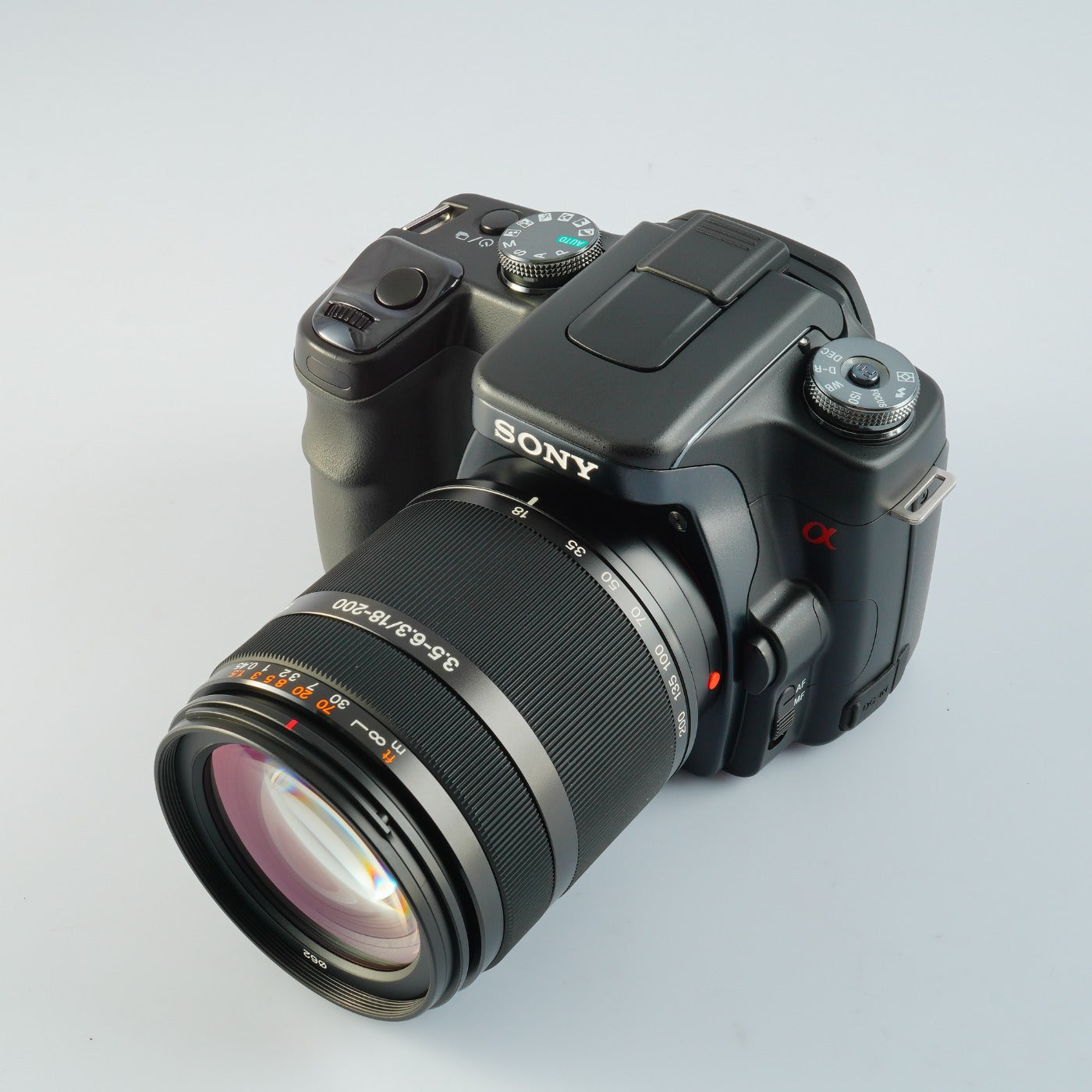 SONY Alpha + DT 18-200mm F/3.5-6.3 デジタル一眼レフカメラ