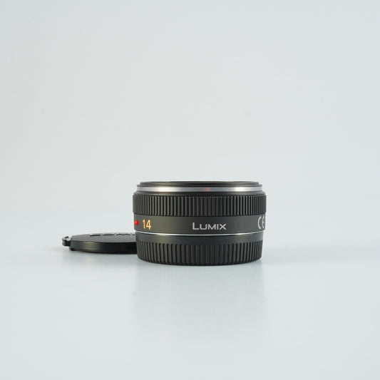 Panasonic LUMIX G 14mm F/2.5 ASPH. 単焦点レンズ