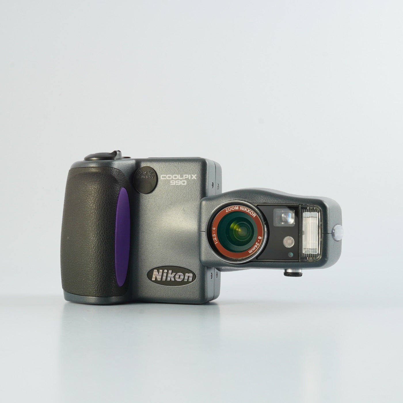 Nikon Coolpix 990 + CF 256MB コンパクトデジタルカメラ