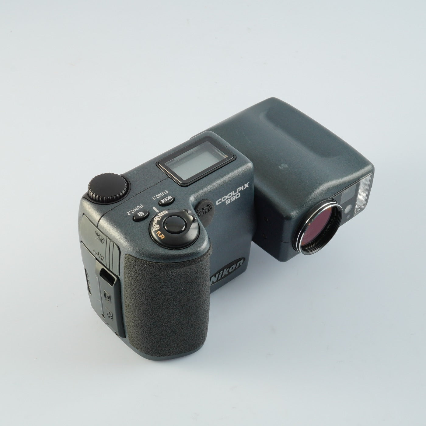 Nikon Coolpix 990 + CF 256MB コンパクトデジタルカメラ
