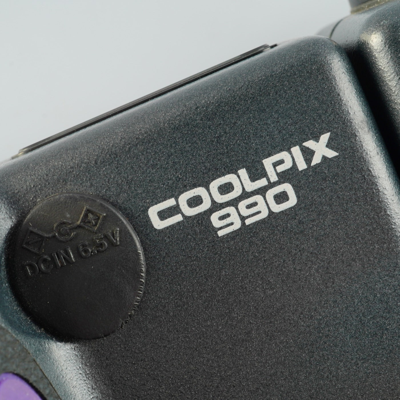 Nikon Coolpix 990 コンパクトデジタルカメラ