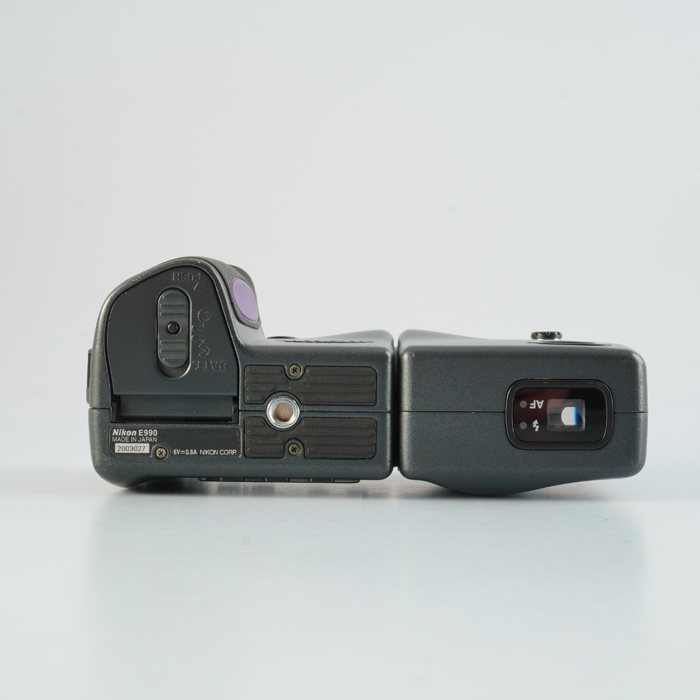 Nikon Coolpix 990 コンパクトデジタルカメラ