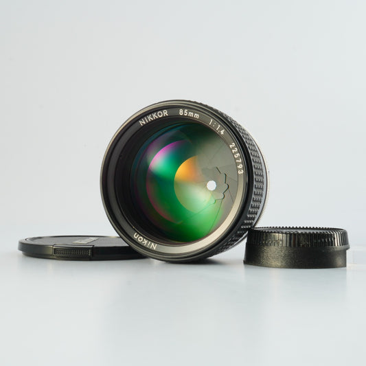 【Serviced】 Nikon Ai-S NIKKOR 85mm F/1.4 単焦点レンズ