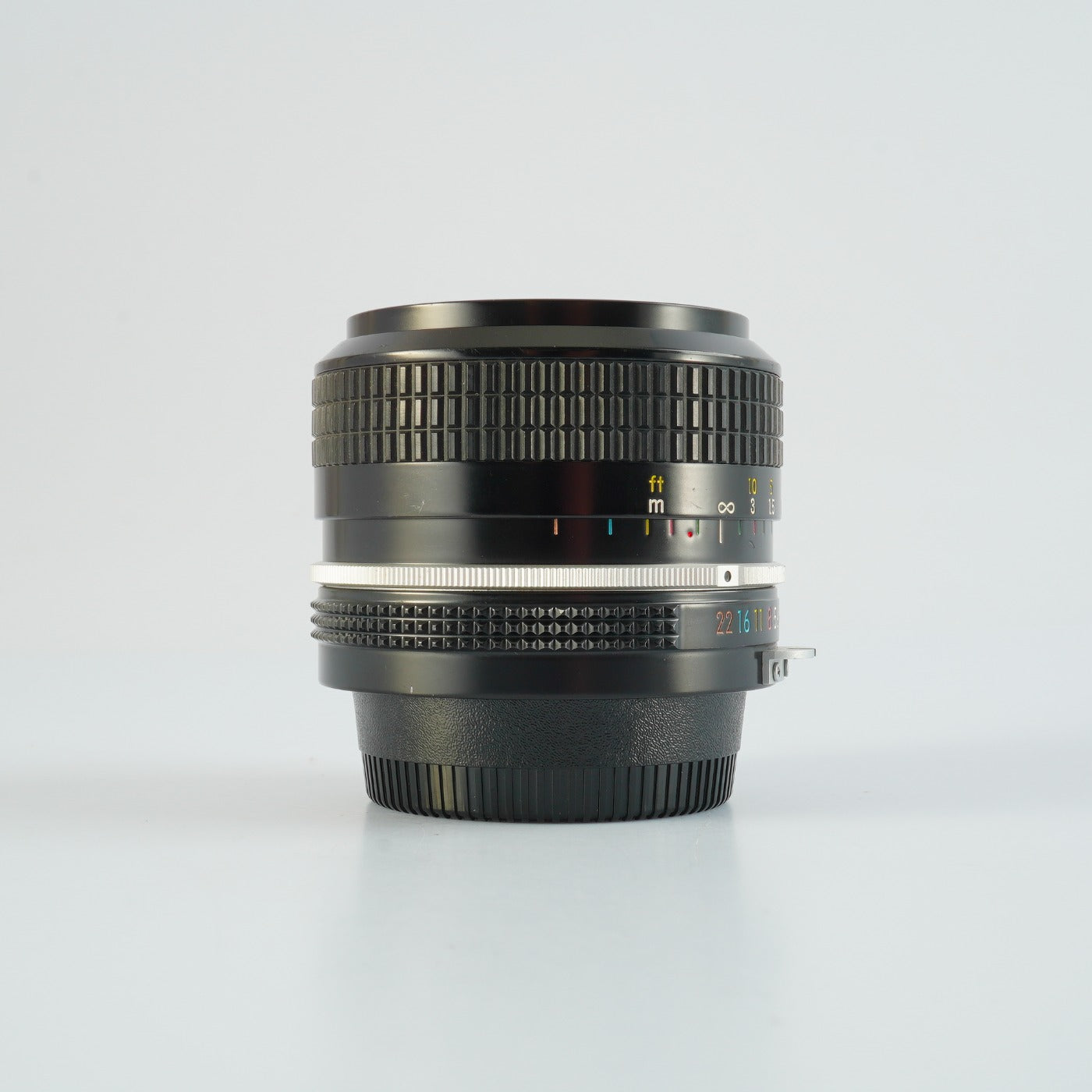 【Serviced】 Nikon 非Ai NIKKOR 24mm F/2.8 単焦点レンズ