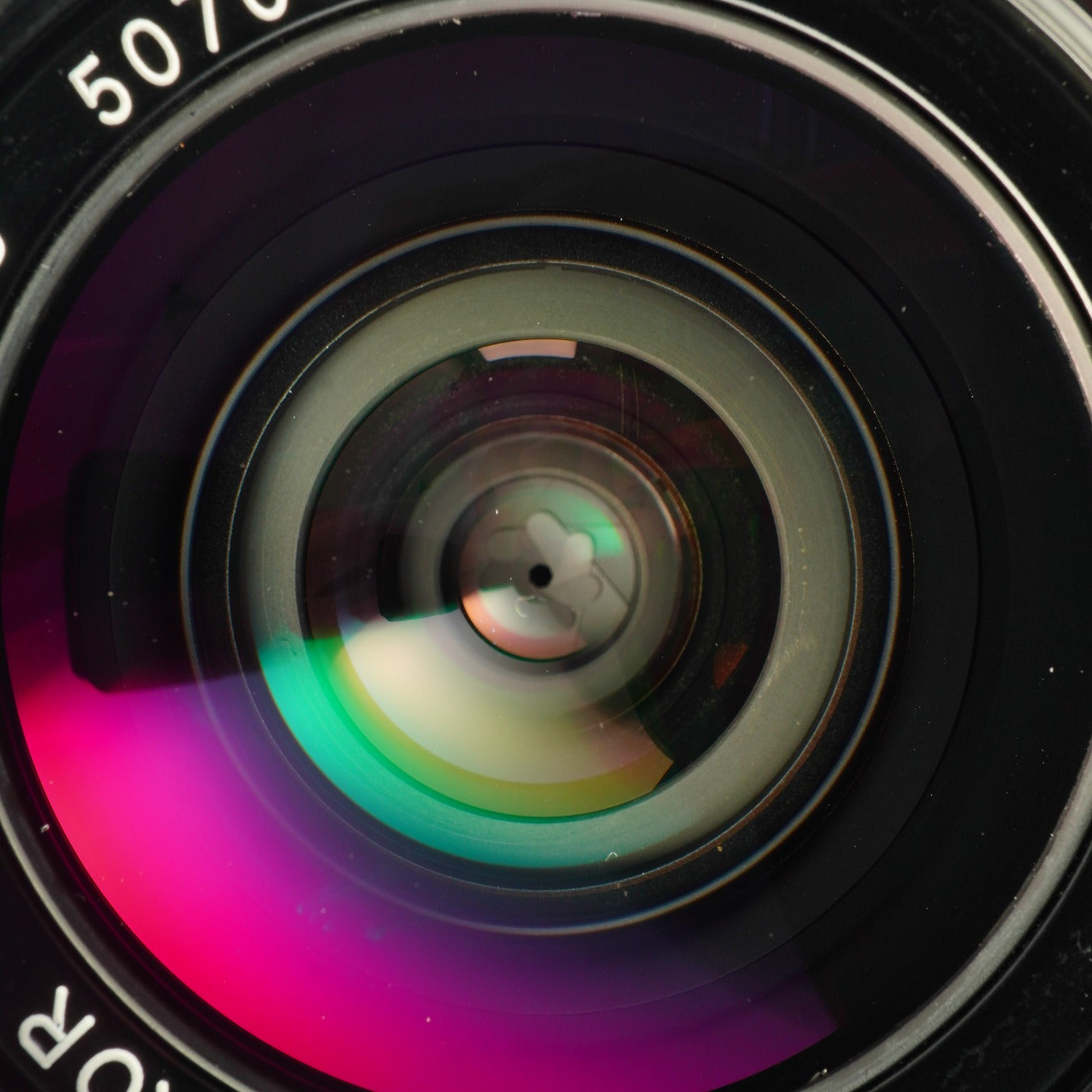 【Serviced】 Nikon 非Ai NIKKOR 24mm F/2.8 単焦点レンズ