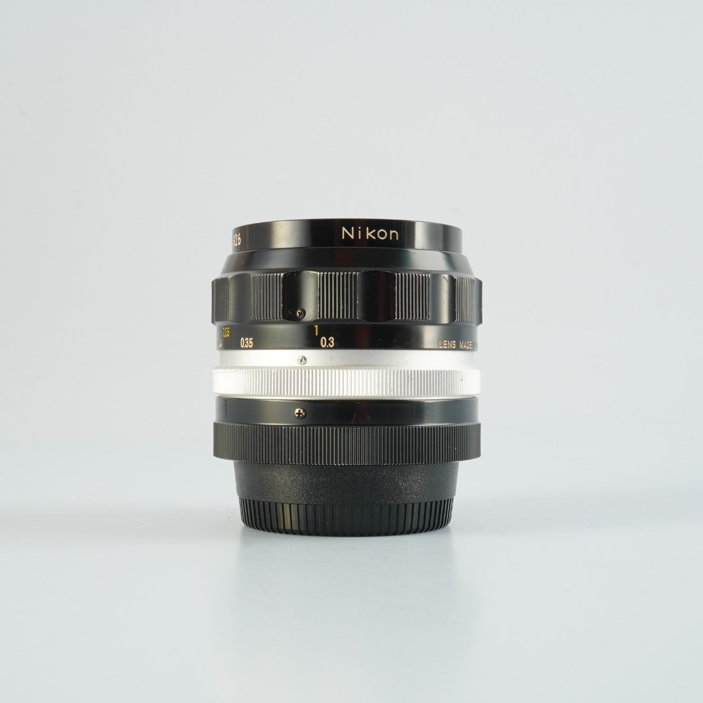 【Serviced】 Nikon 非Ai NIKKOR-O.C Auto 35mm F/2 単焦点レンズ