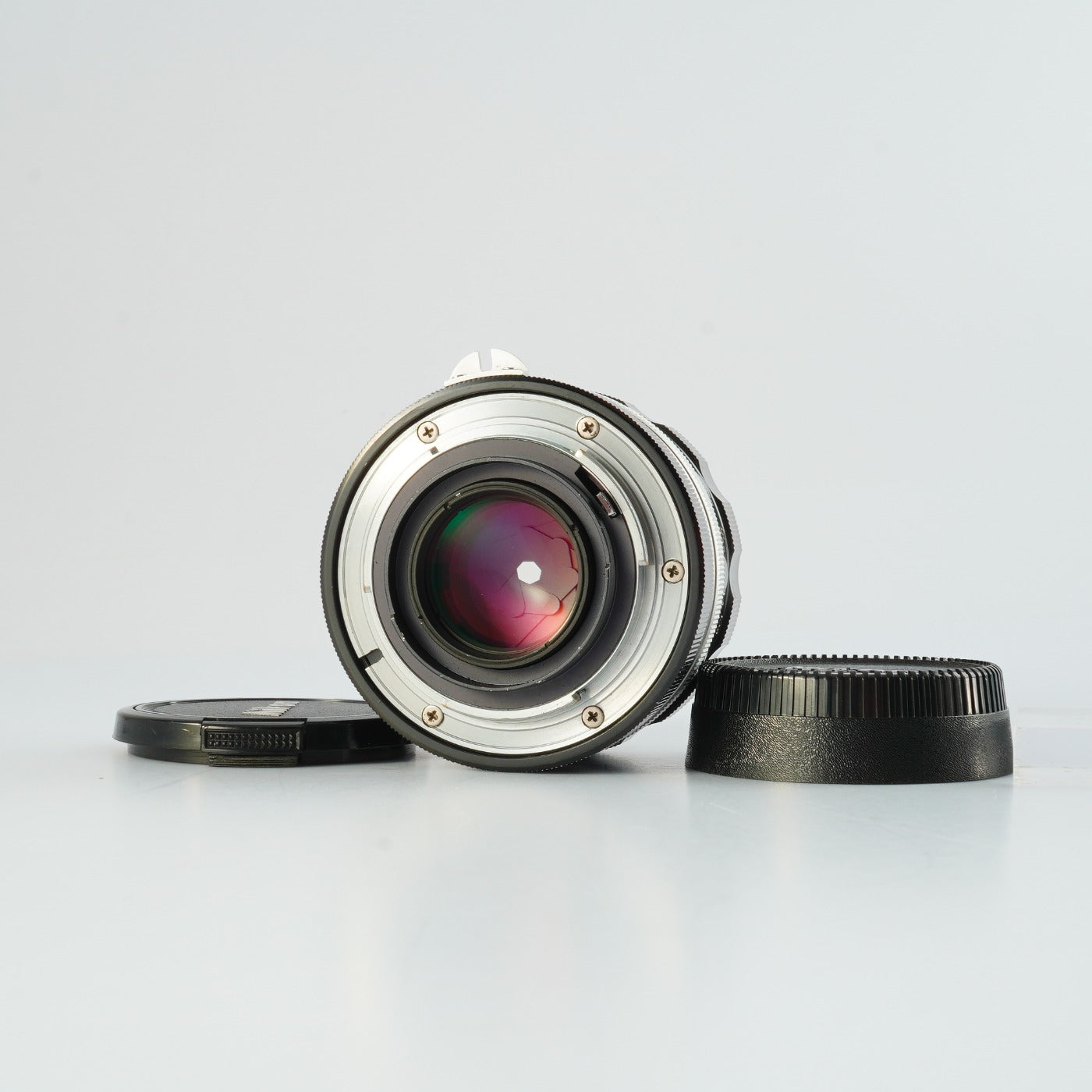 【Serviced】 Nikon 非Ai NIKKOR-O.C Auto 35mm F/2 単焦点レンズ