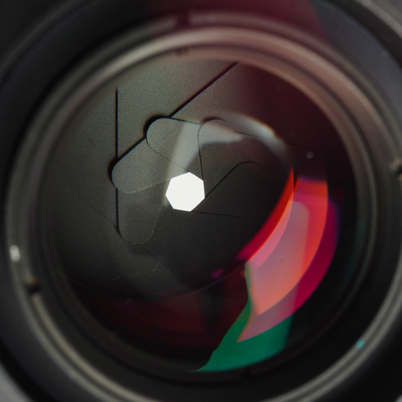 【Serviced】 Nikon 非Ai NIKKOR-O.C Auto 35mm F/2 単焦点レンズ