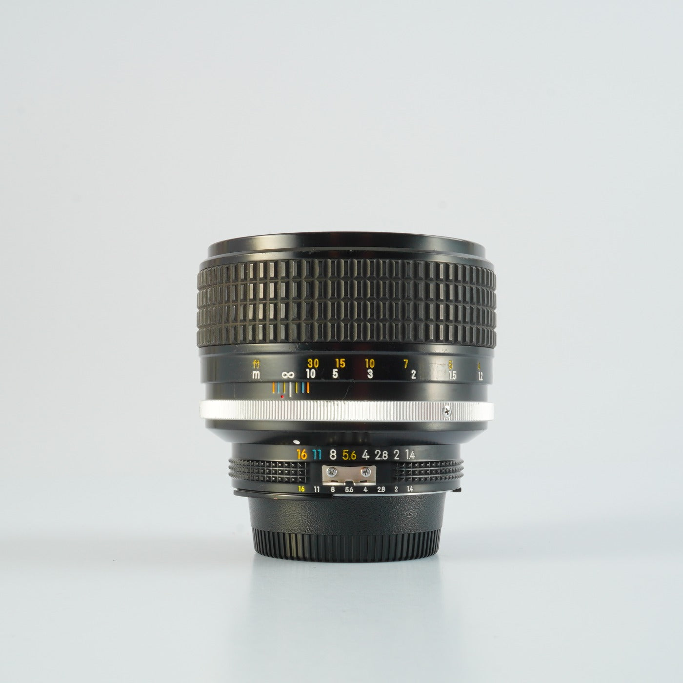 【Serviced】 Nikon Ai-S NIKKOR 85mm F/1.4 単焦点レンズ