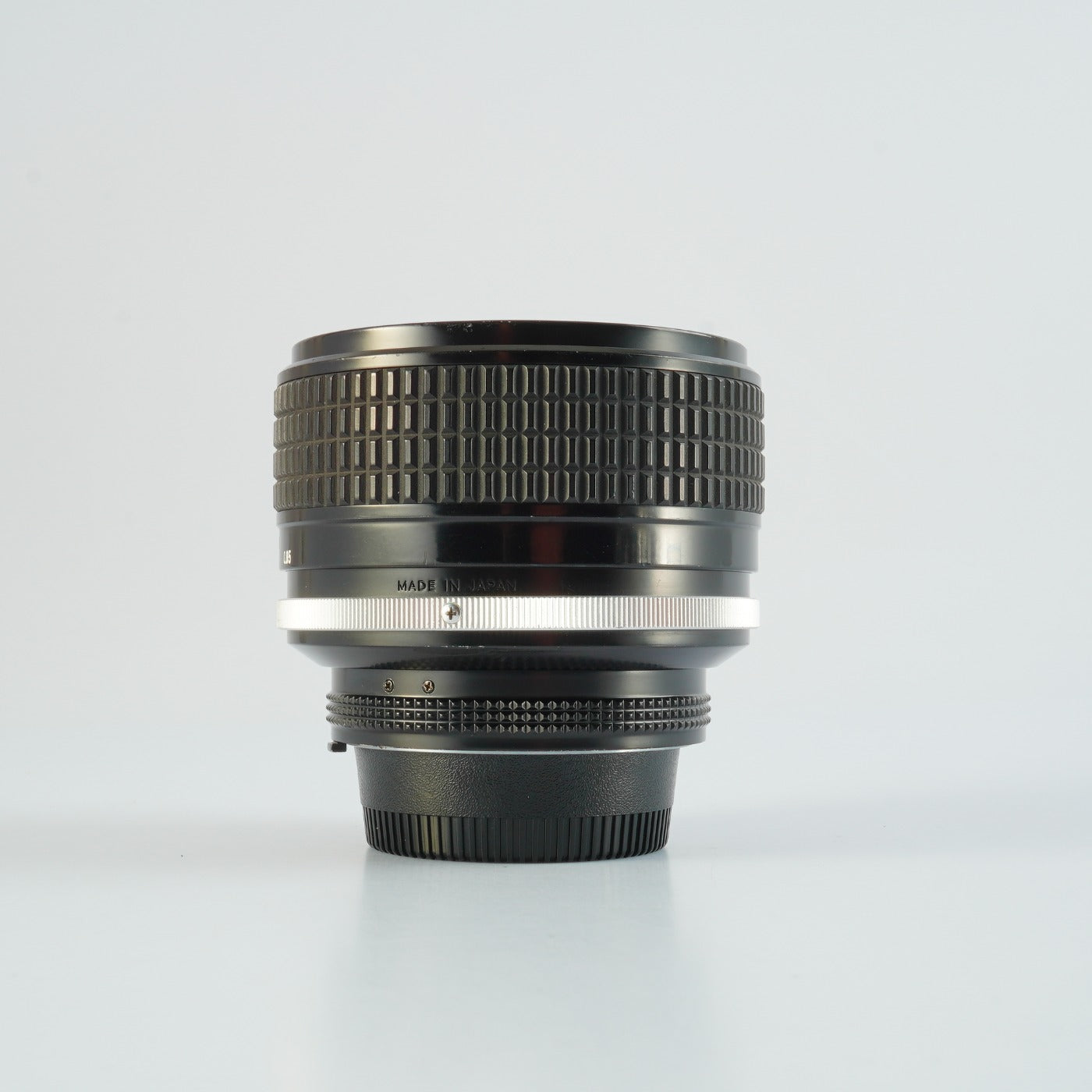 【Serviced】 Nikon Ai-S NIKKOR 85mm F/1.4 単焦点レンズ