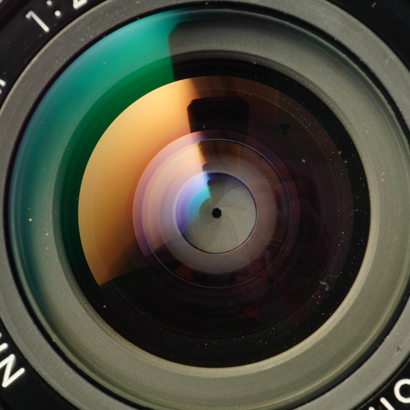 【Serviced】 Nikon Ai-S NIKKOR 24mm F/2.8 単焦点レンズ