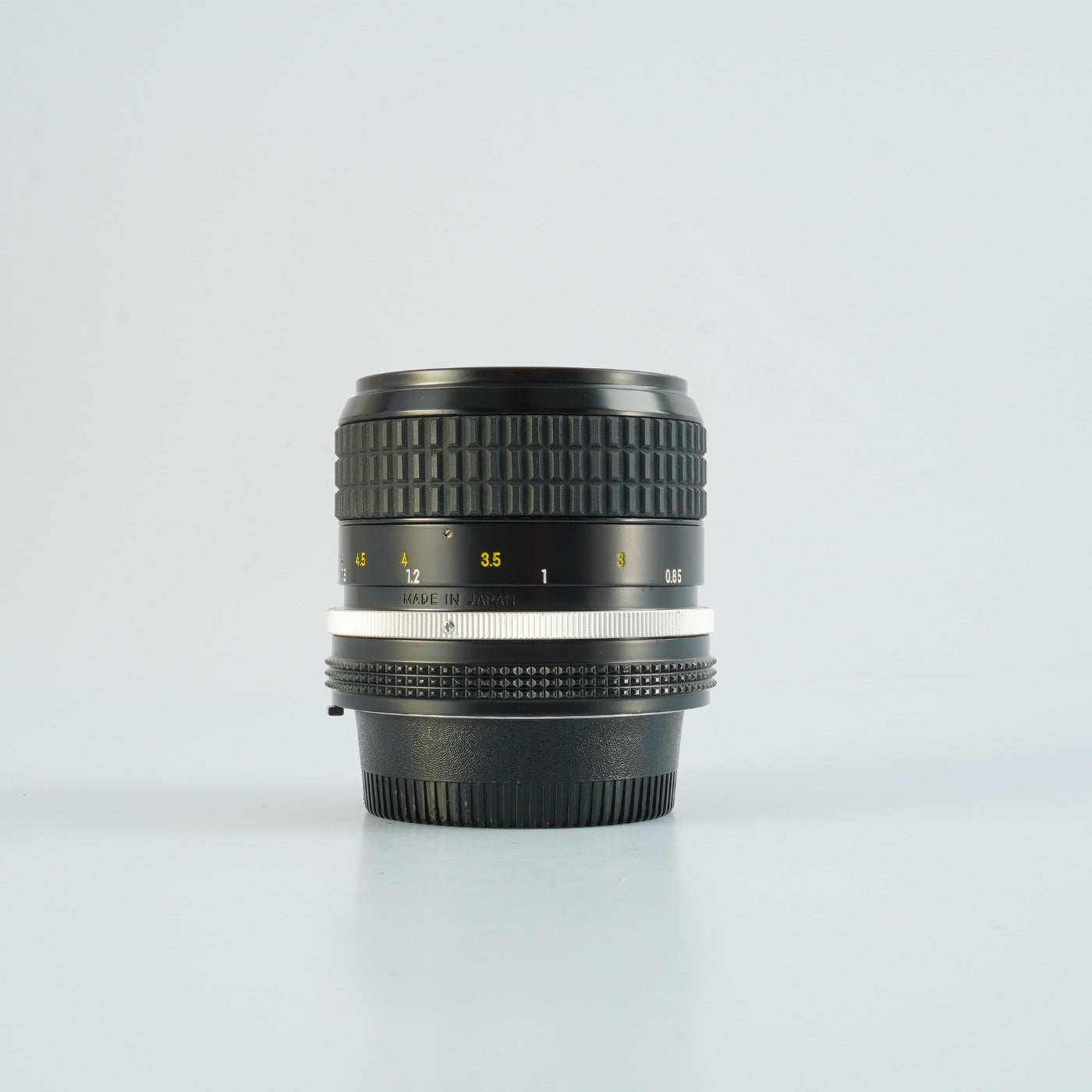【Serviced】 Nikon Ai NIKKOR 85mm F/2 単焦点レンズ