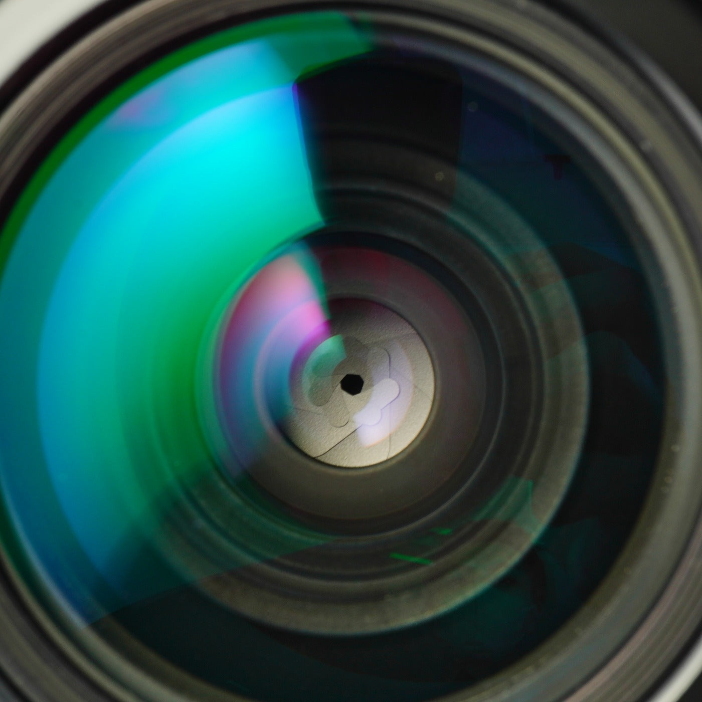 【Serviced】 Nikon Ai Nikkor 28mm F/2.8 単焦点レンズ