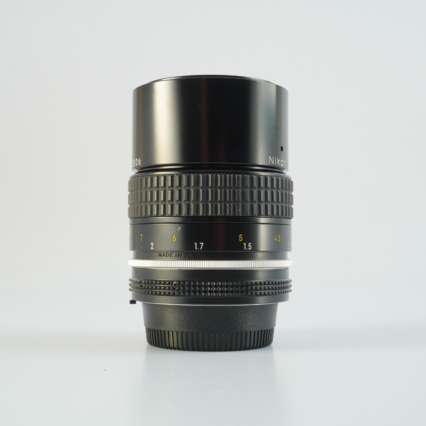 【Serviced】 Nikon Ai NIKKOR 135mm F/2.8 単焦点レンズ