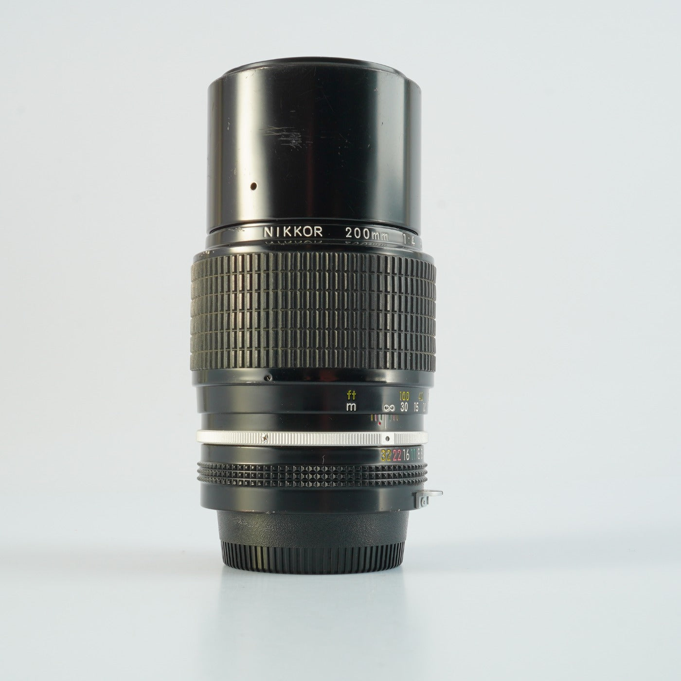 Nikon 非Ai NIKKOR 200mm F/4 単焦点レンズ