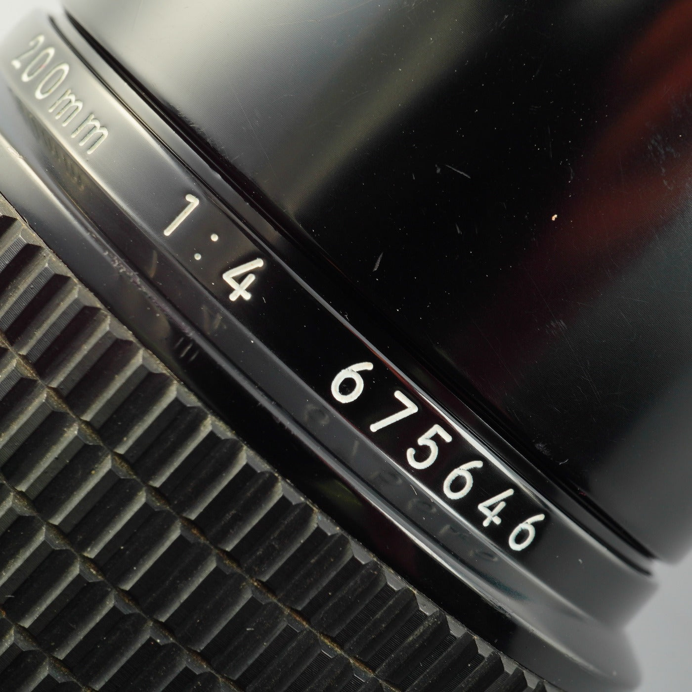 Nikon 非Ai NIKKOR 200mm F/4 単焦点レンズ